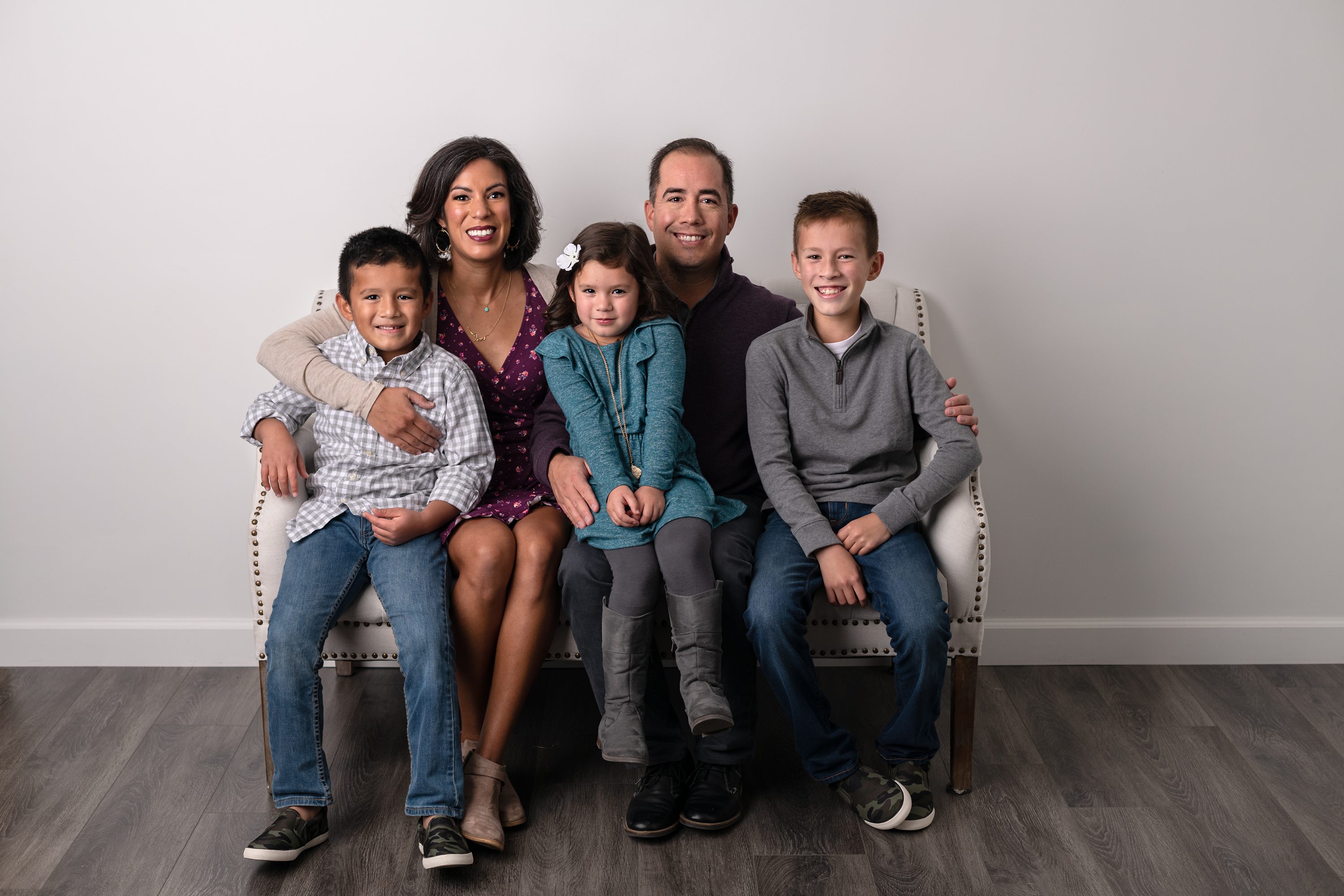 The Quick Guide to Family Portraits and Photo Poses