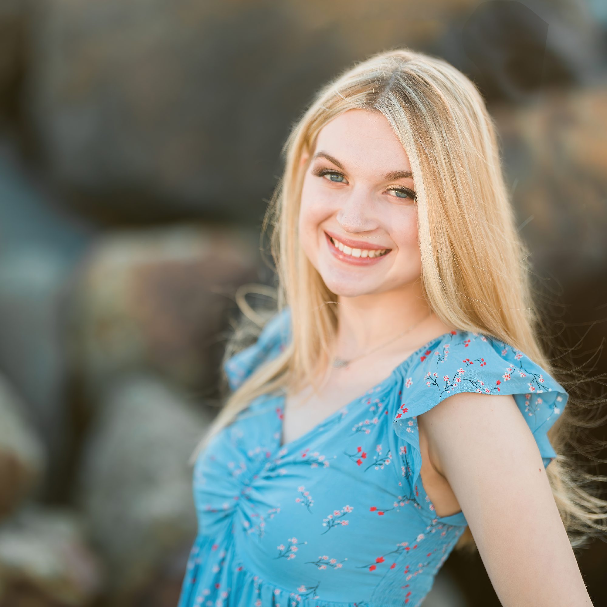 Lissa's Senior Portraits on Coronado Beach San Diego - Amy Gray Photography