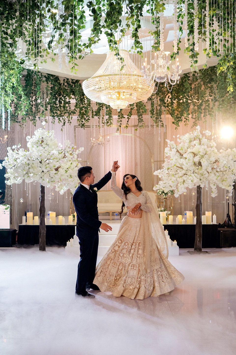 Ramya + Eddie Glamorous Hindu \u0026 El Salvadorian wedding, image size:960x1440