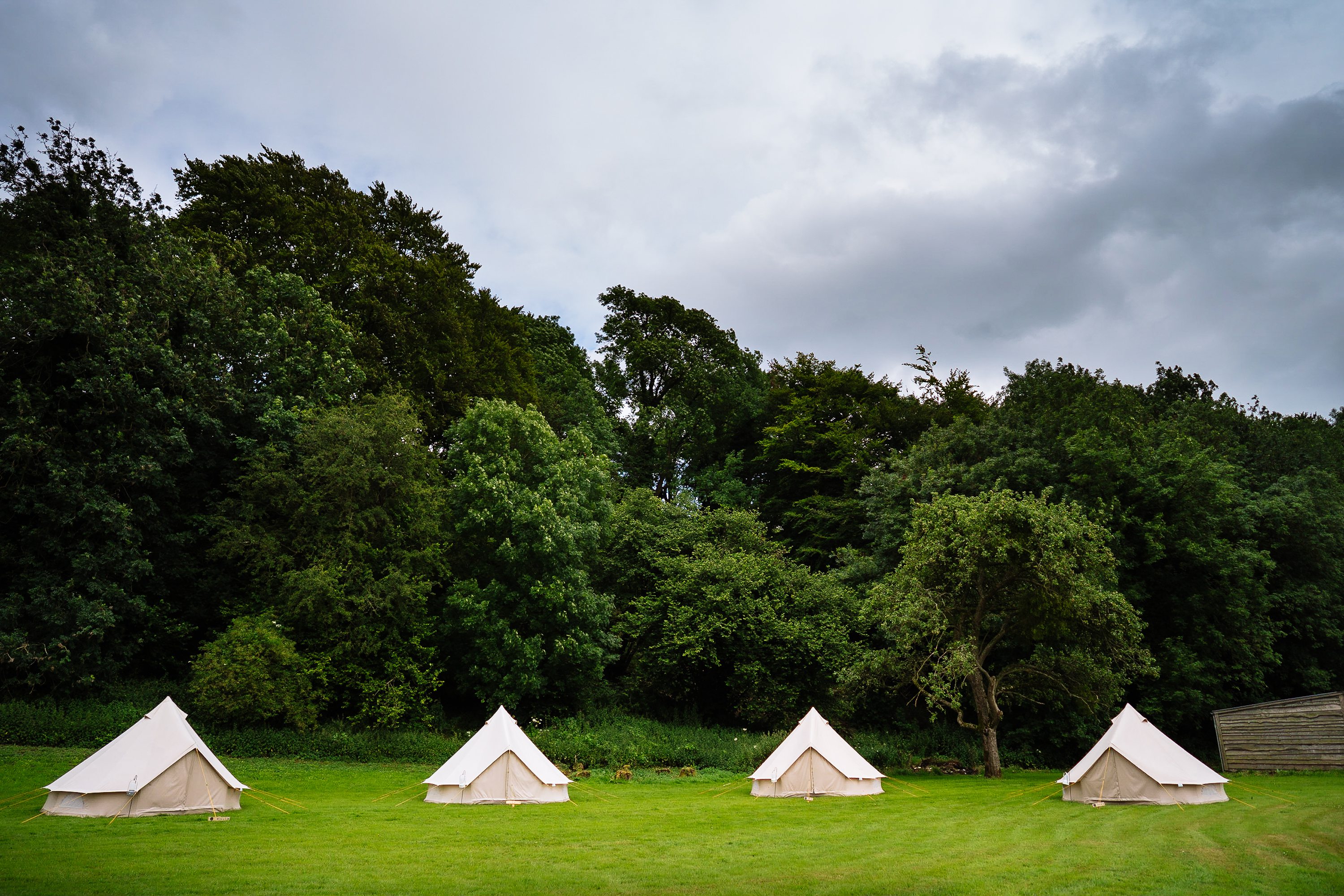 devon wedding photographer,relaxed wedding photographer