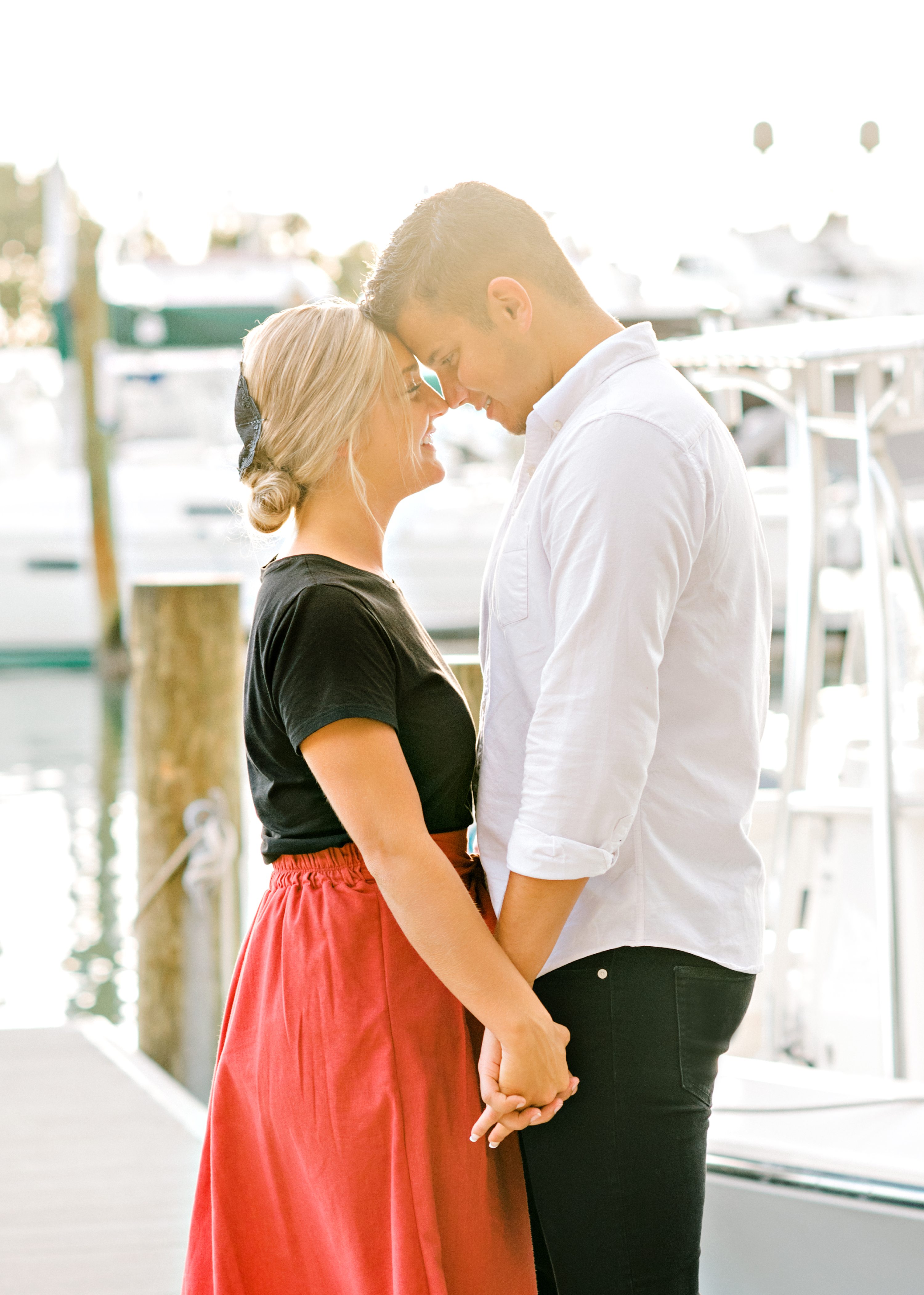 beach engagement,marina engagement session