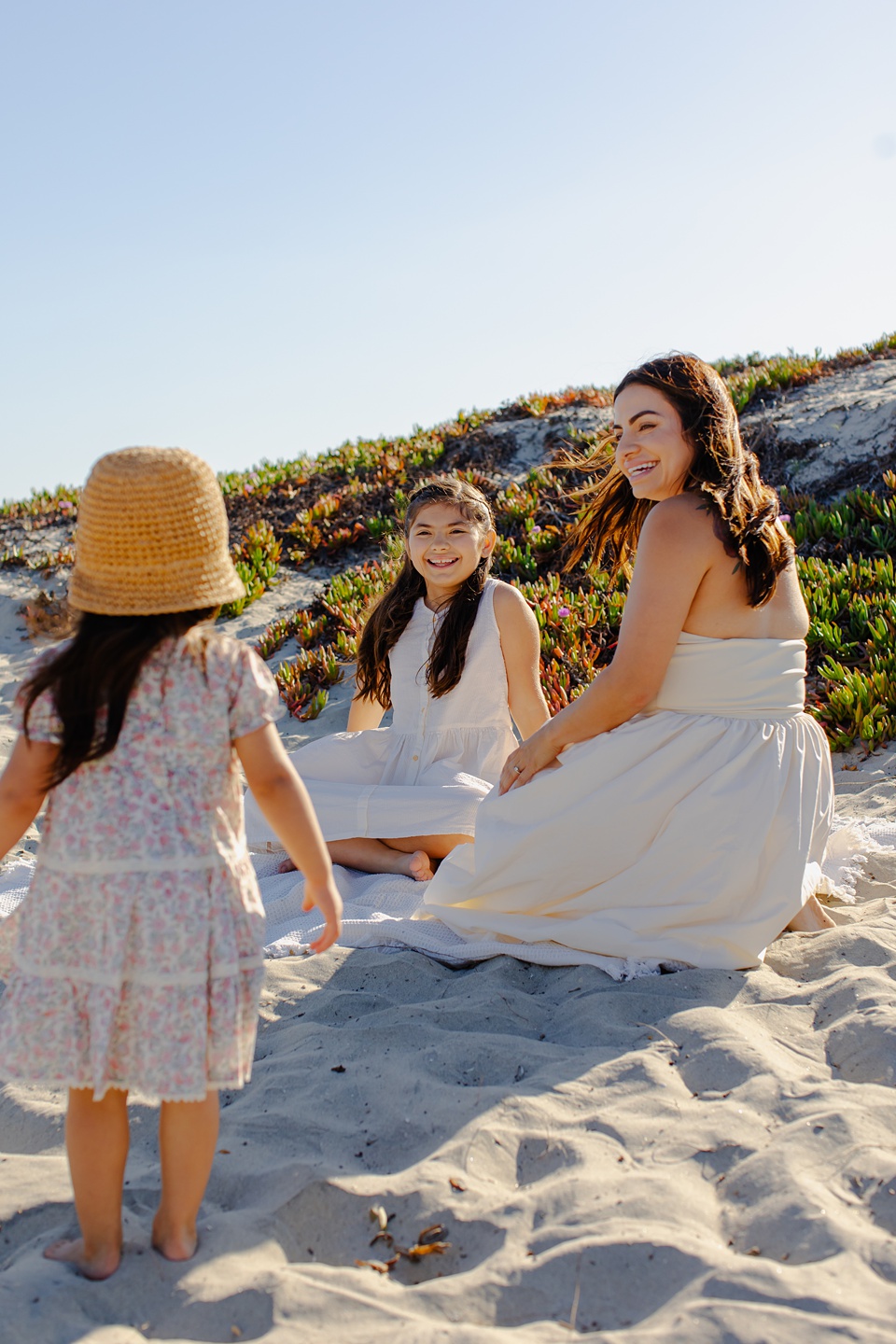 Beach family photo session,Hotel Del family photos
