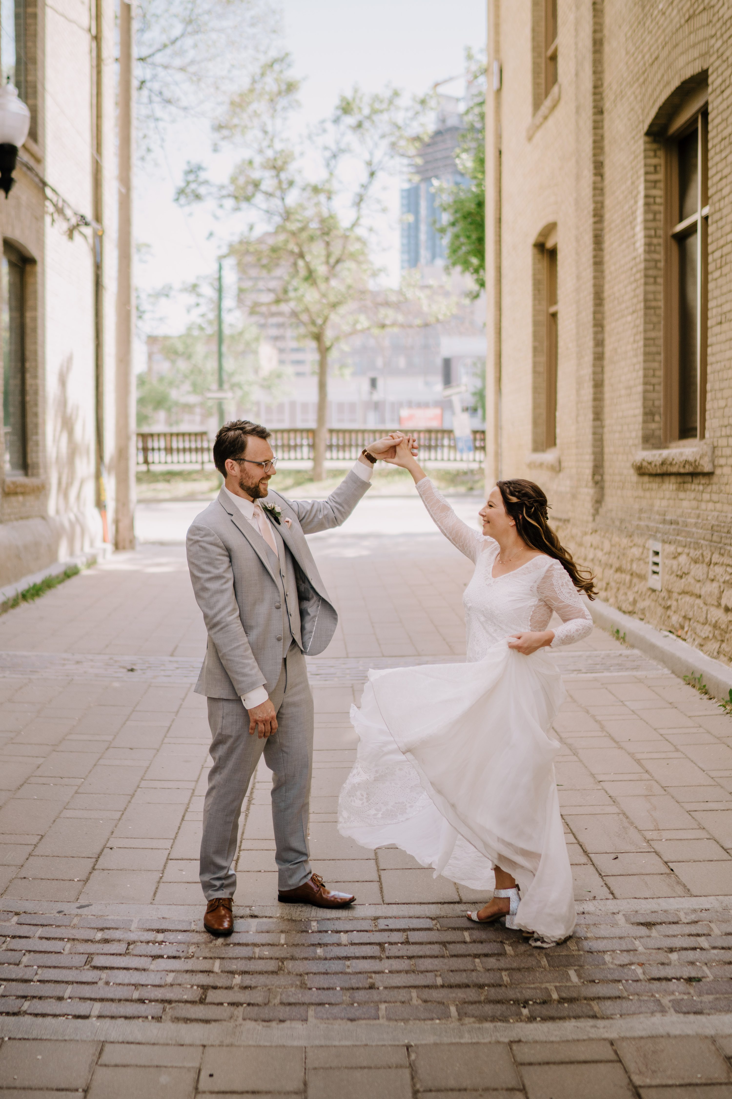 Example Shoot Title Tag Intimate wedding,winnipeg eolopement photographer