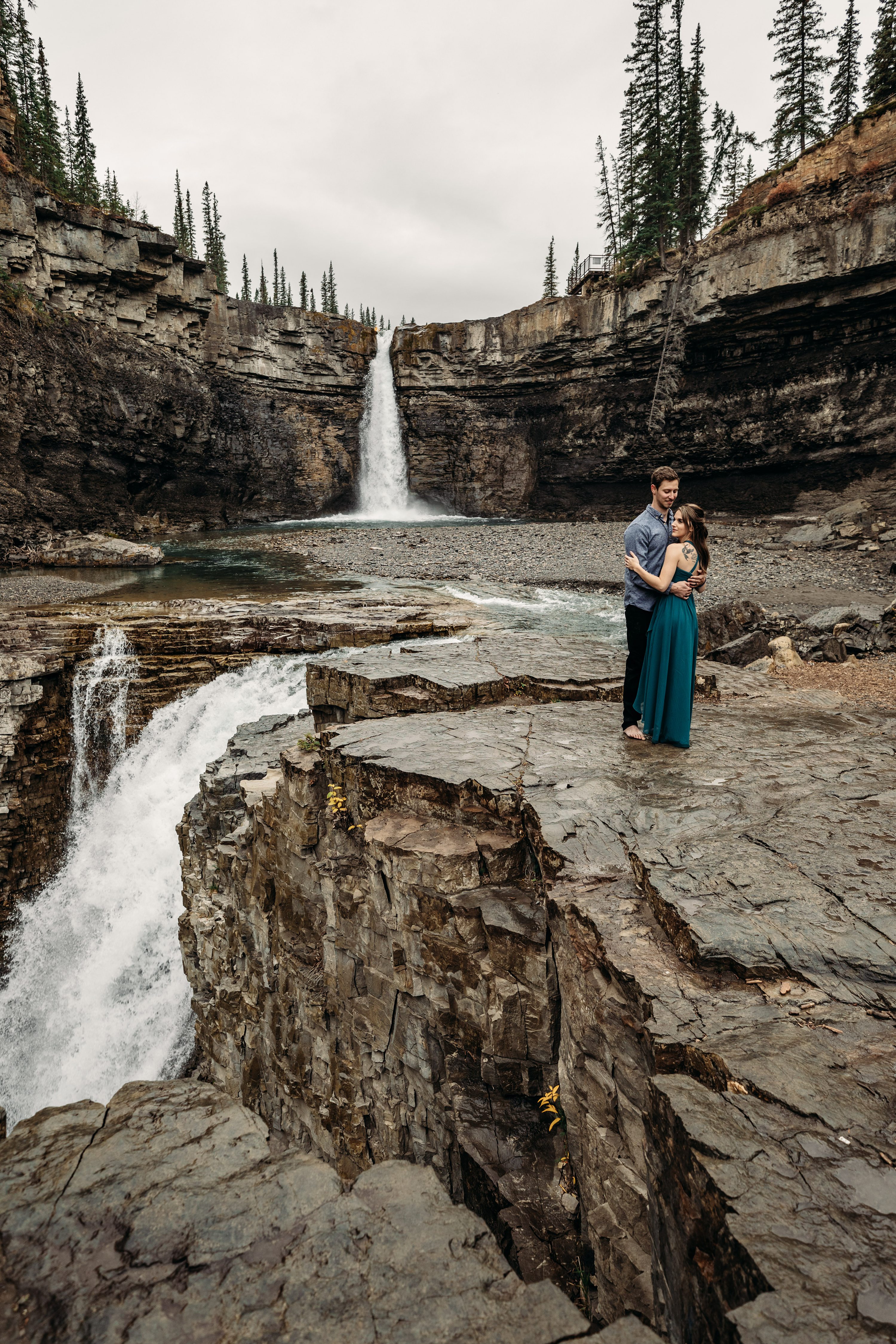  Calgary engagement photographer, waterfall photography