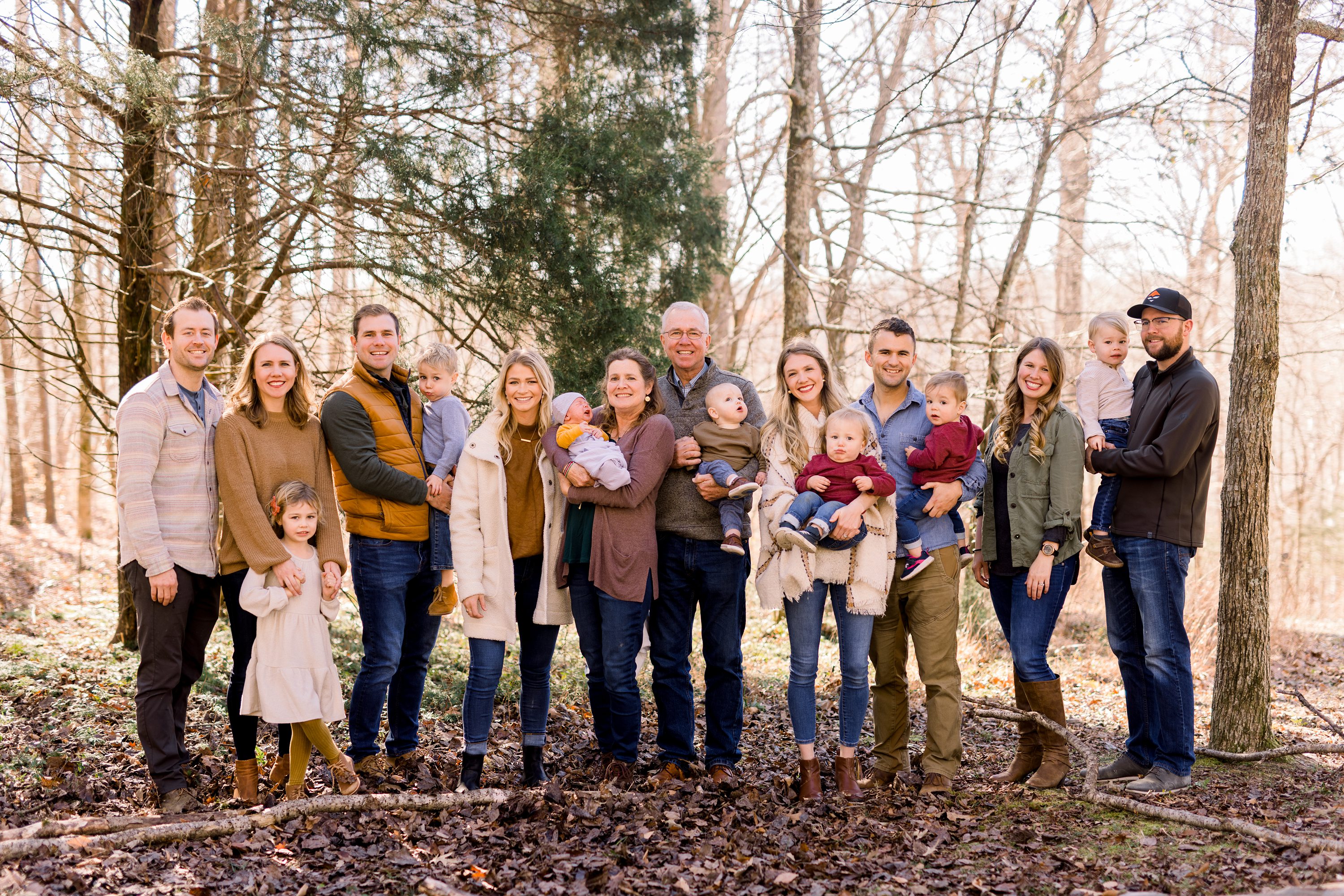 Extended Family Portraits // by Mandy Ringe Photography - MANDY RINGE  PHOTOGRAPHY