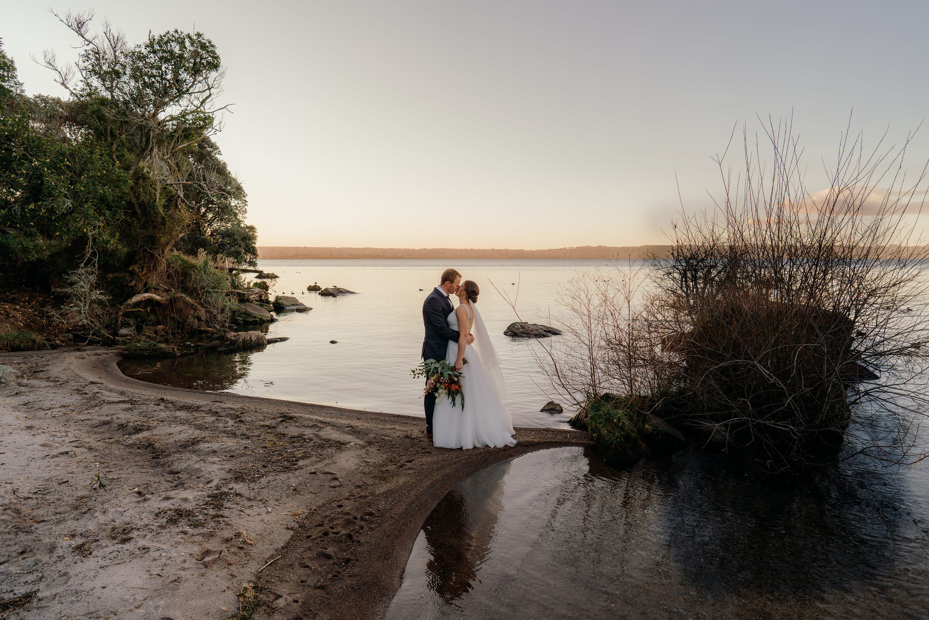 Sunset Wedding,Lake Rotorua Wedding