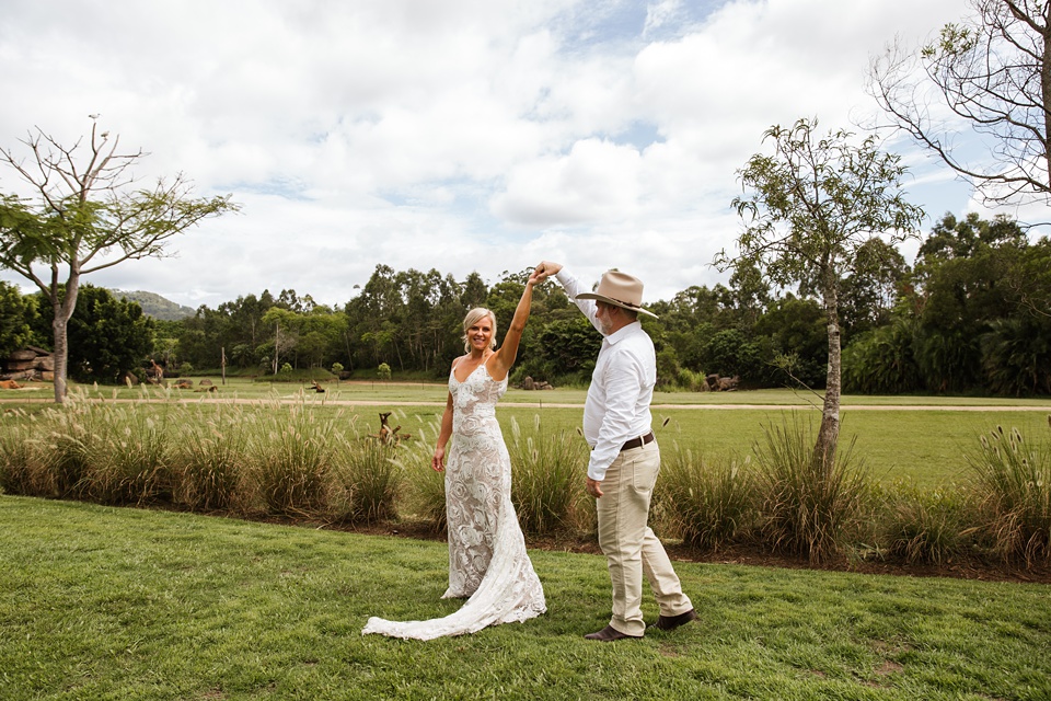 Australia zoo wedding | Beachweddingtips.com