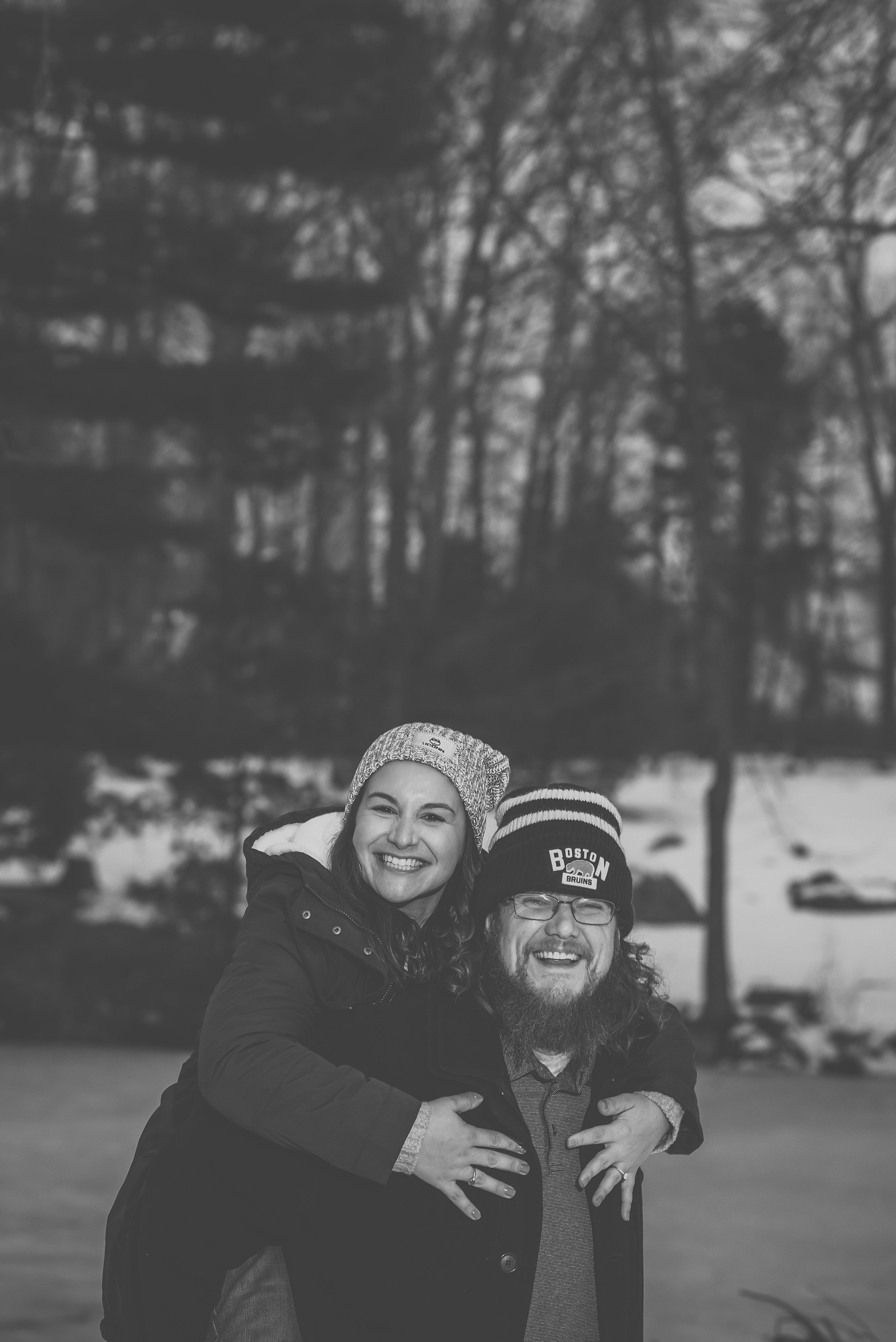 Maureen Russell Photography,Sharon Wedding Photographer,Fun in the Snow at Engagement Session,Cute Engagement Images,How to have fun at engagement session