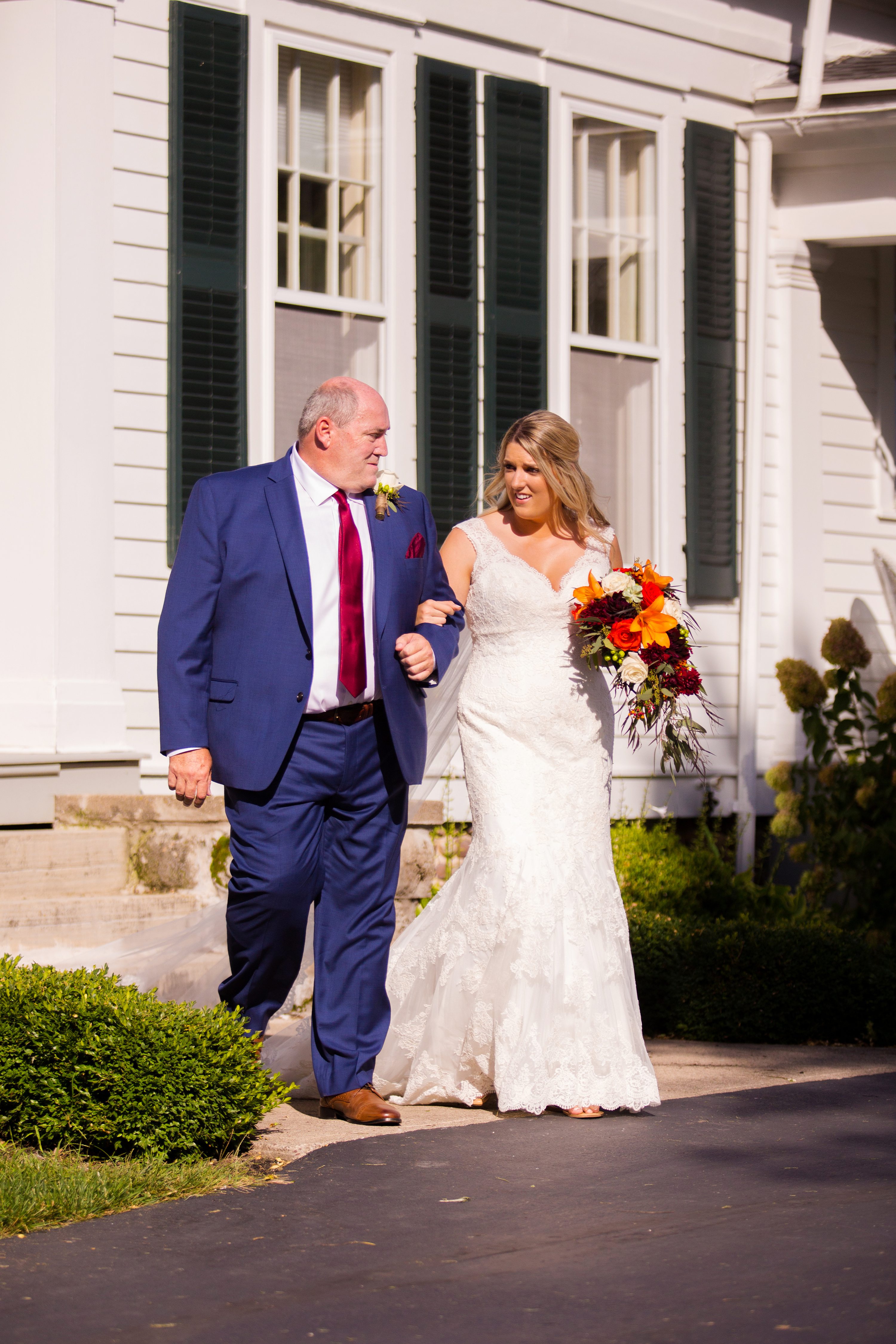 first dance photos,summer wedding