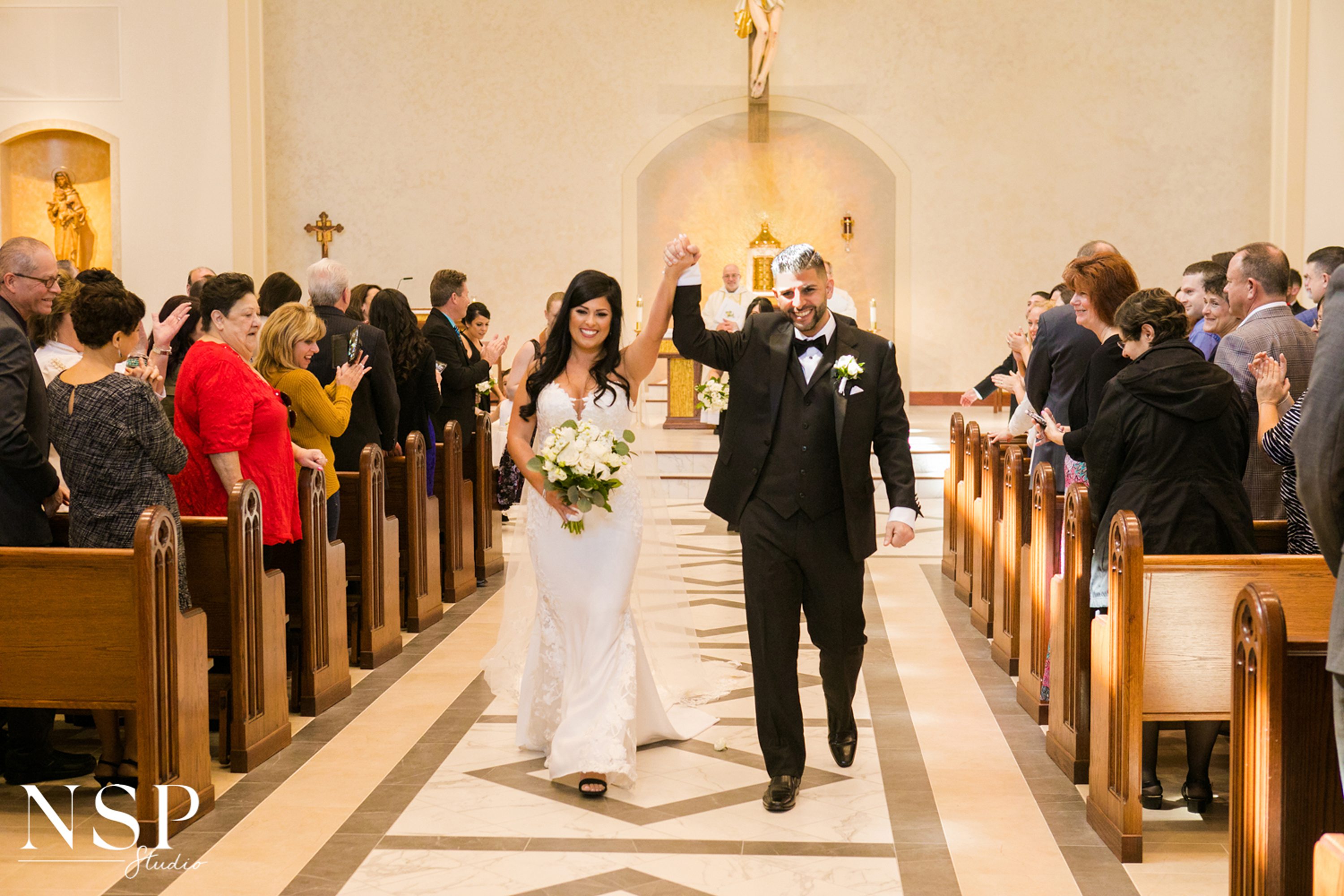 bridal bouquet,wedding party photos