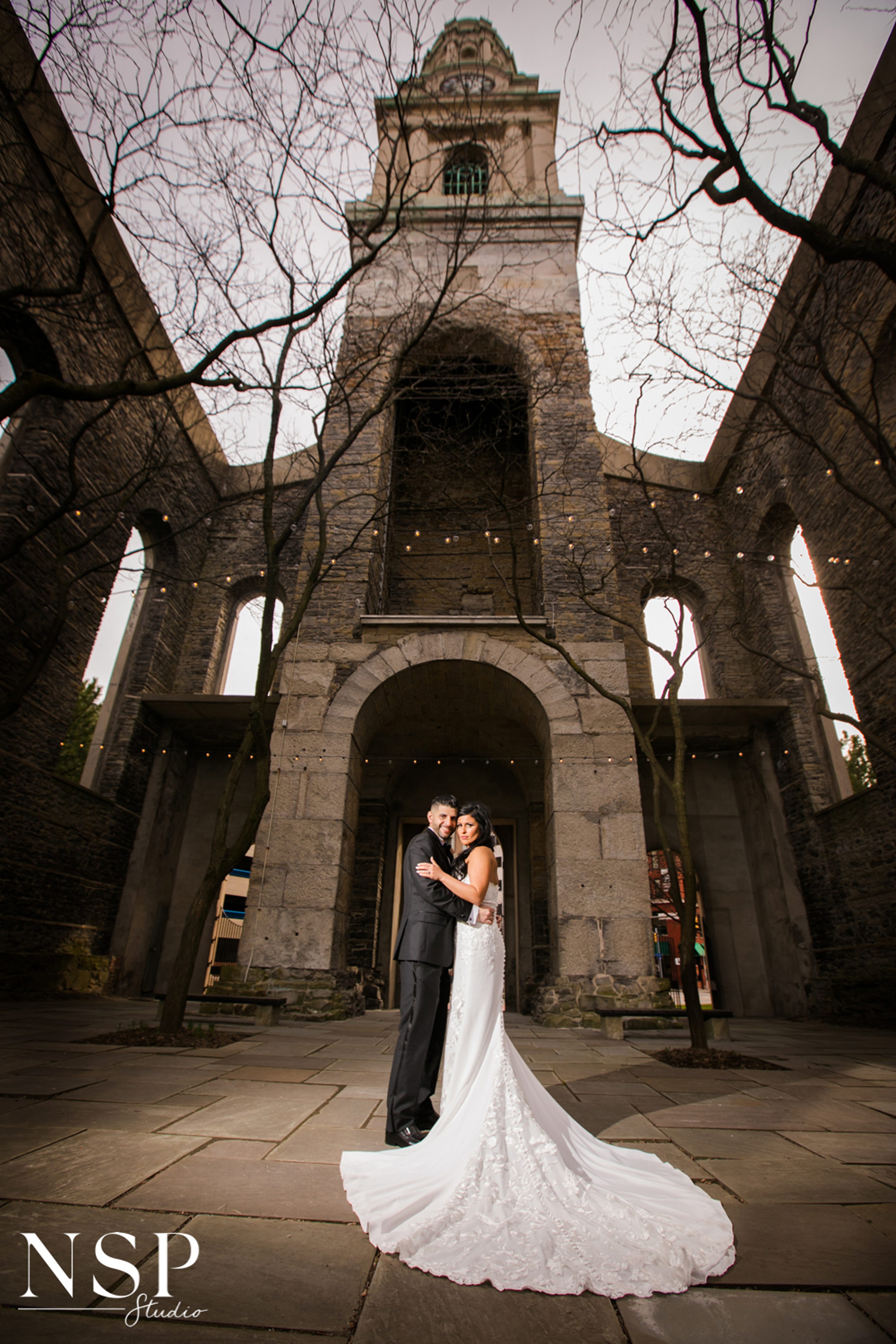 wedding romantics,wedding lighting