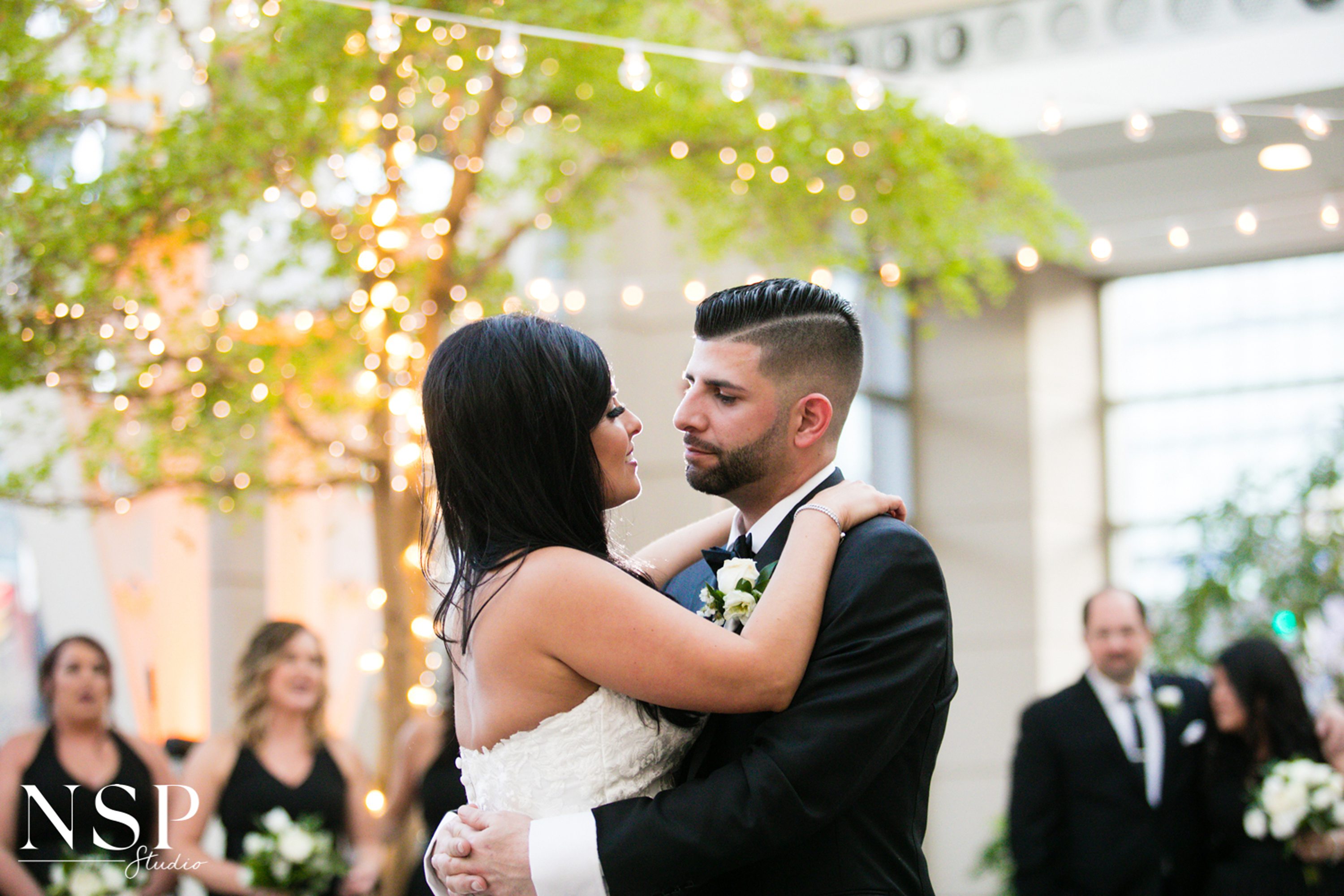 wedding cake,wedding romantics