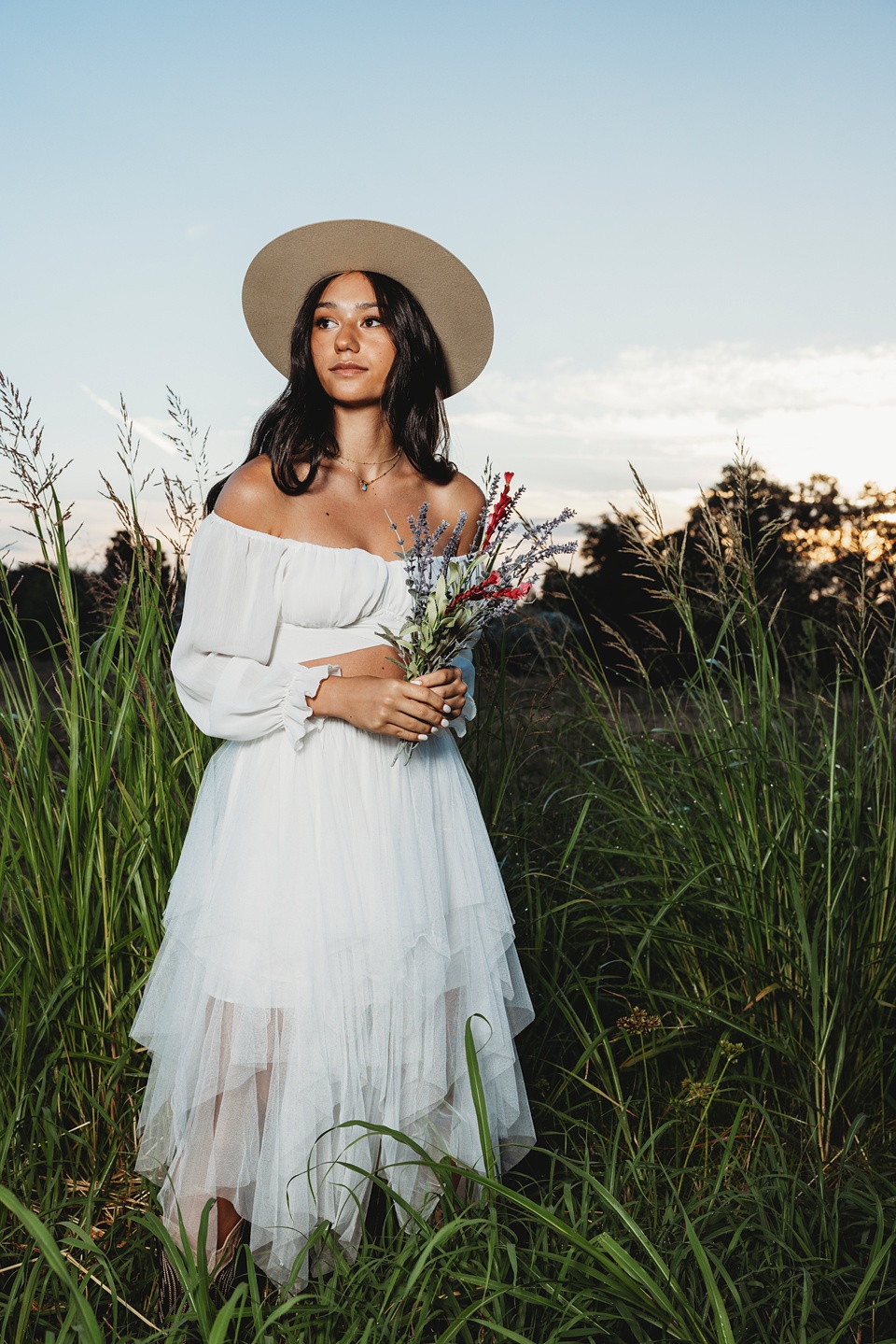 Sacramento Seniors,Sacramento senior portraits,Natural settings BOHO