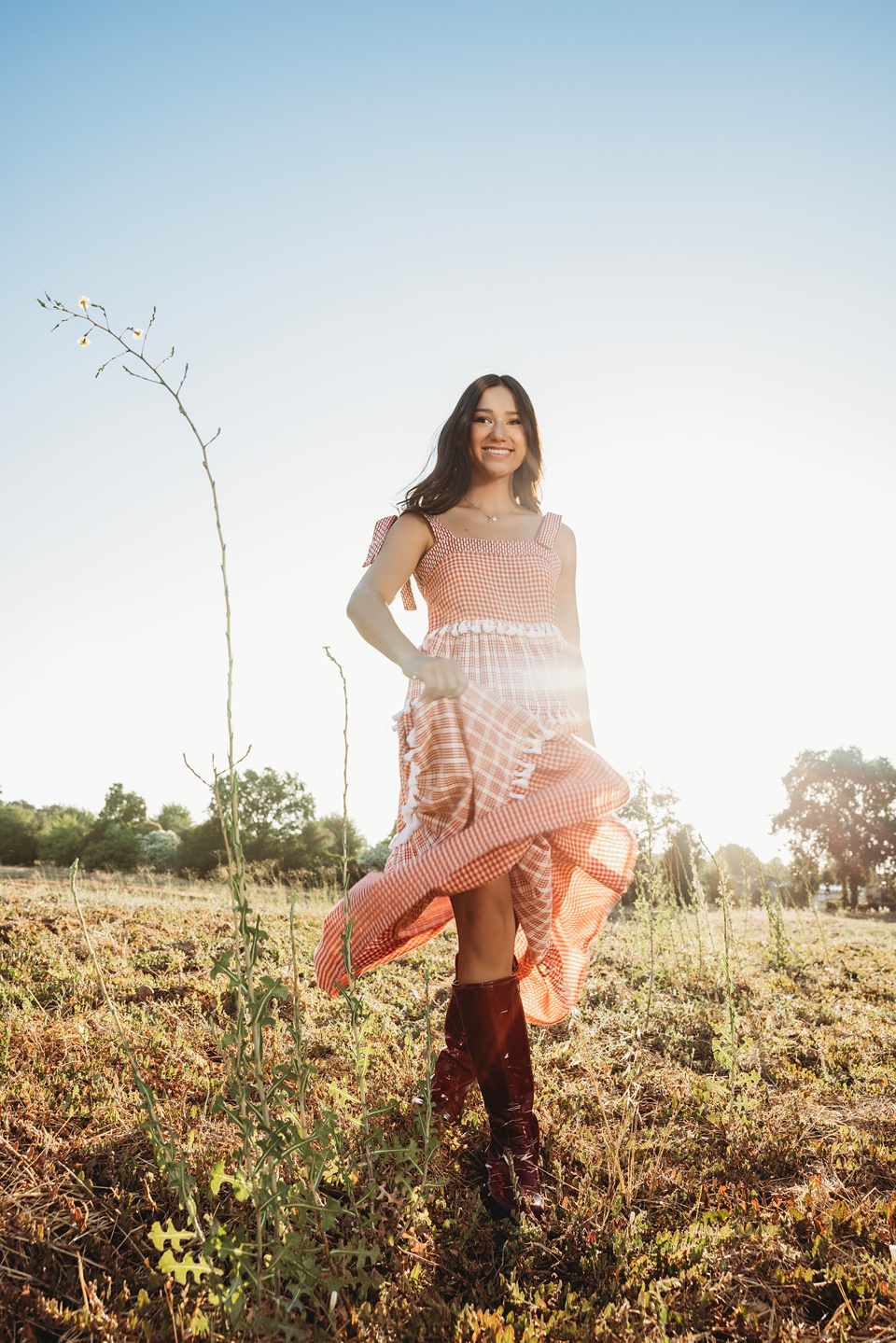 Sacramento Seniors,Sacramento senior portraits,Natural settings Sacramento photographer,LMC Style Closet