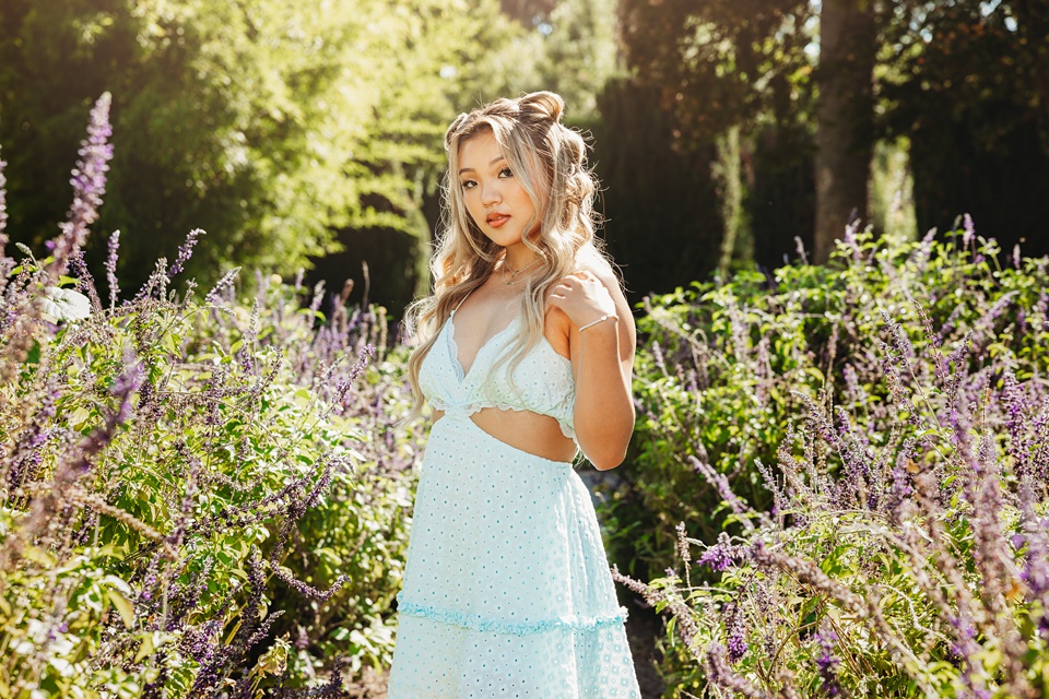 Senior Portraits,Sacramento Senior portraits,natural lighting outdoor photography,Bay Area Seniors