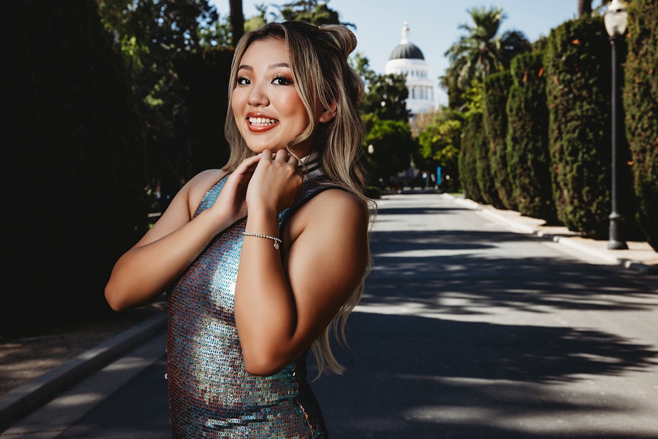 Senior Portraits,Sacramento Senior portraits,natural lighting senior portraits sacramento,Bay Area Seniors
