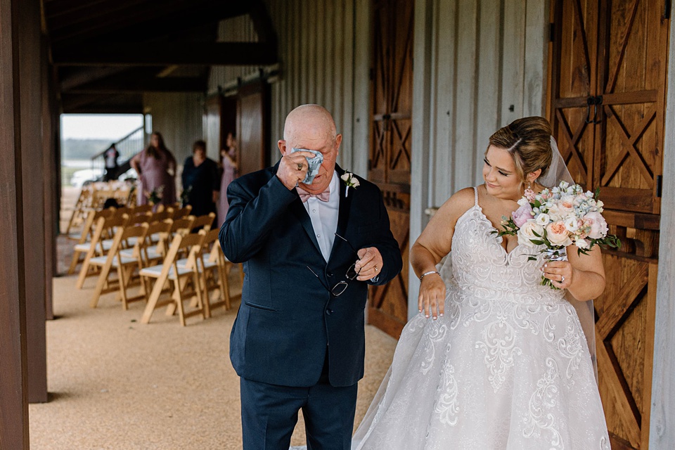 Mississippi Barn Wedding at Castle Grove Plantation