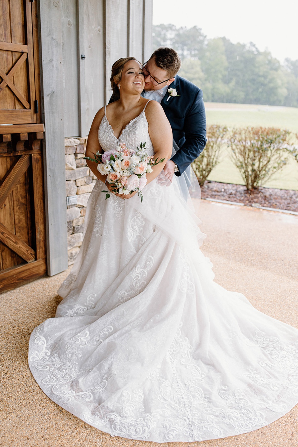 Mississippi Barn Wedding at Castle Grove Plantation