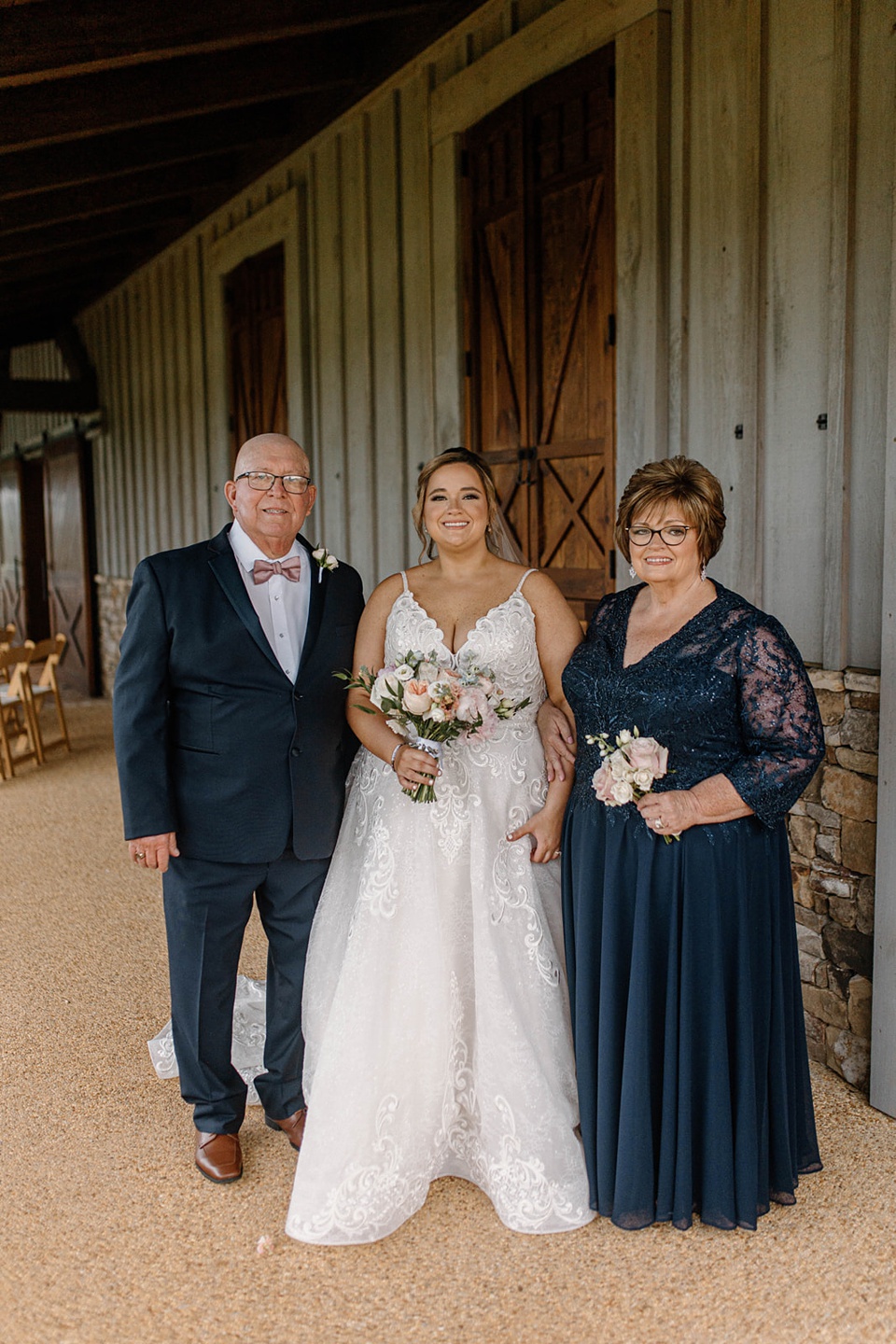 Mississippi Barn Wedding at Castle Grove Plantation