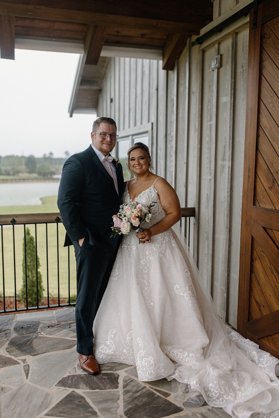 Mississippi Barn Wedding at Castle Grove Plantation