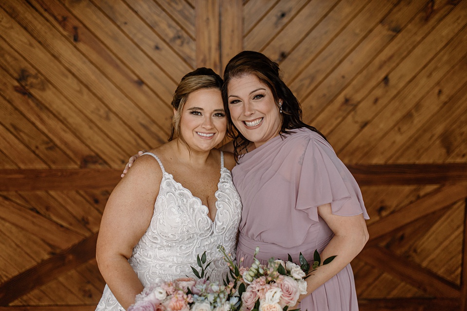 Mississippi Barn Wedding at Castle Grove Plantation