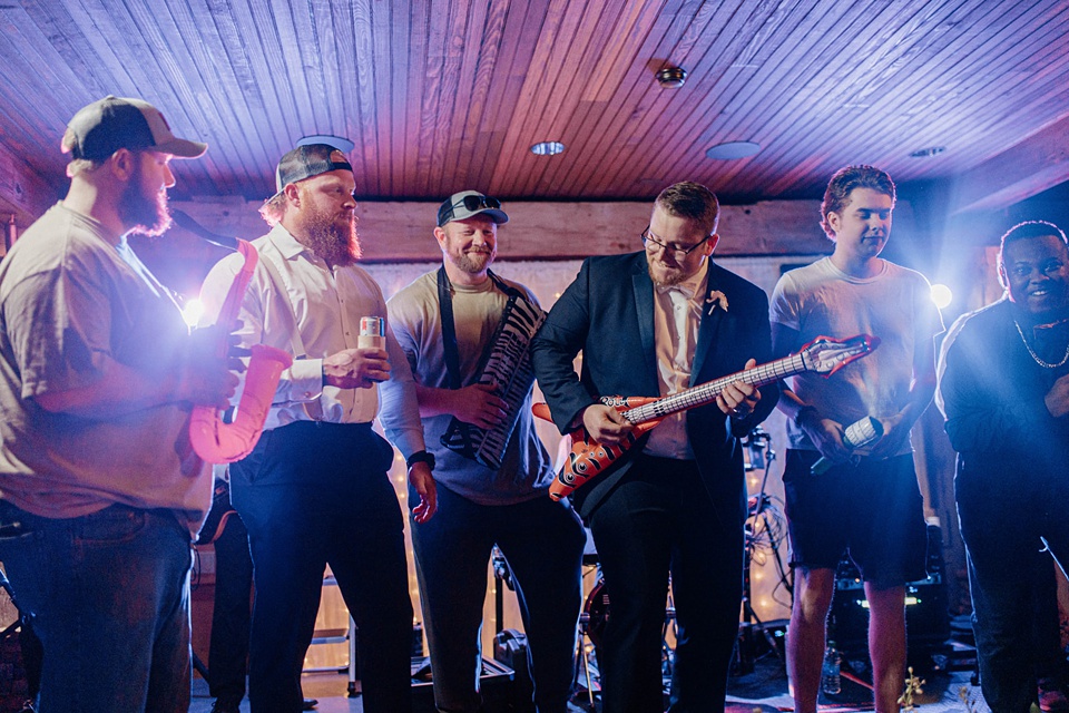 Mississippi Barn Wedding at Castle Grove Plantation