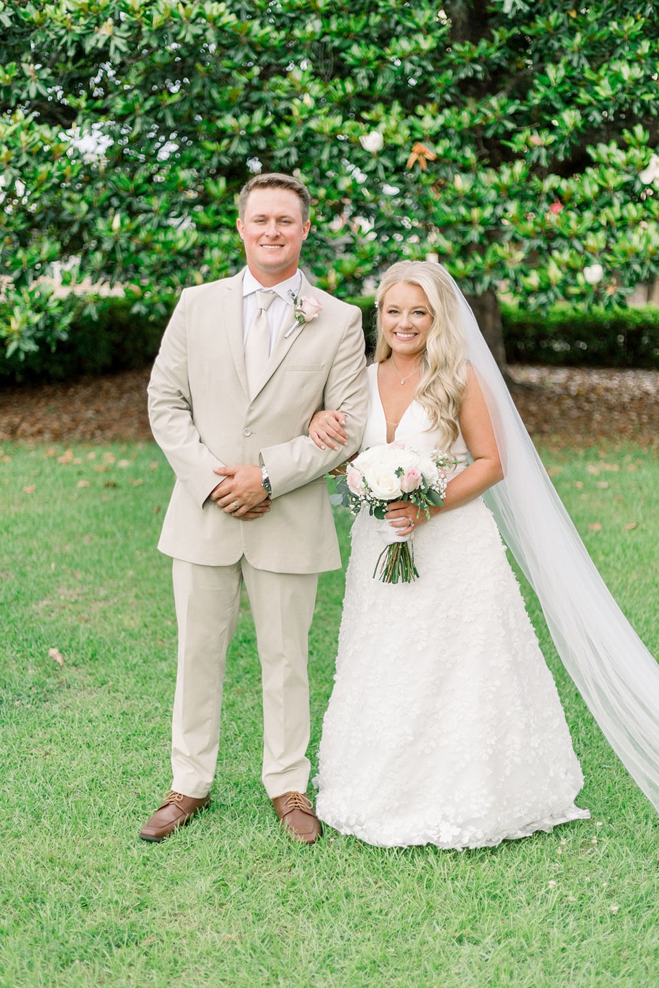 Example Shoot Title Tag philadelphiamswedding,meridianmsflorist,meridianmsweddingplanner,bridgesthevenue