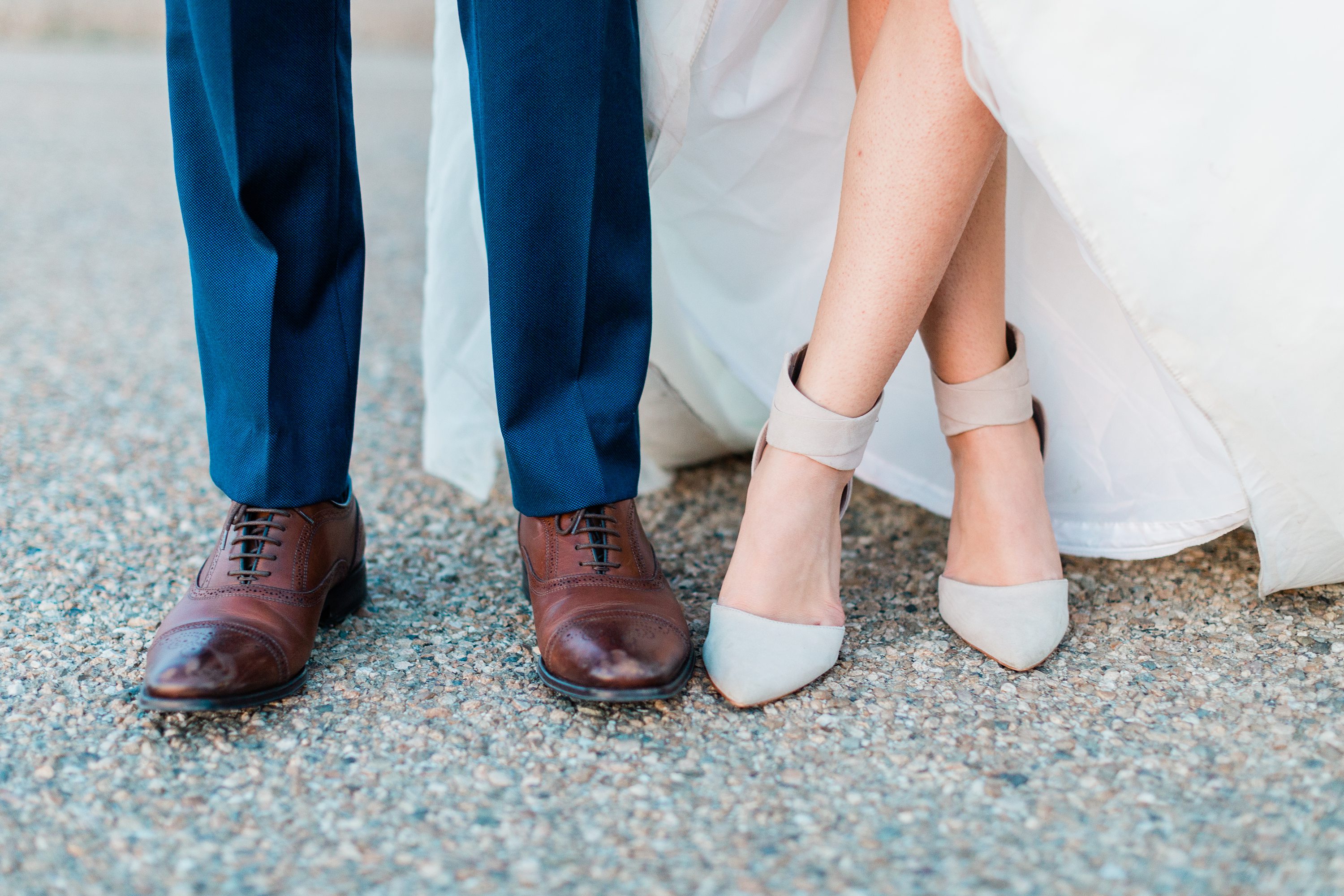 boise wedding photographer,washington weddings,grooms shoes,bride and groom details