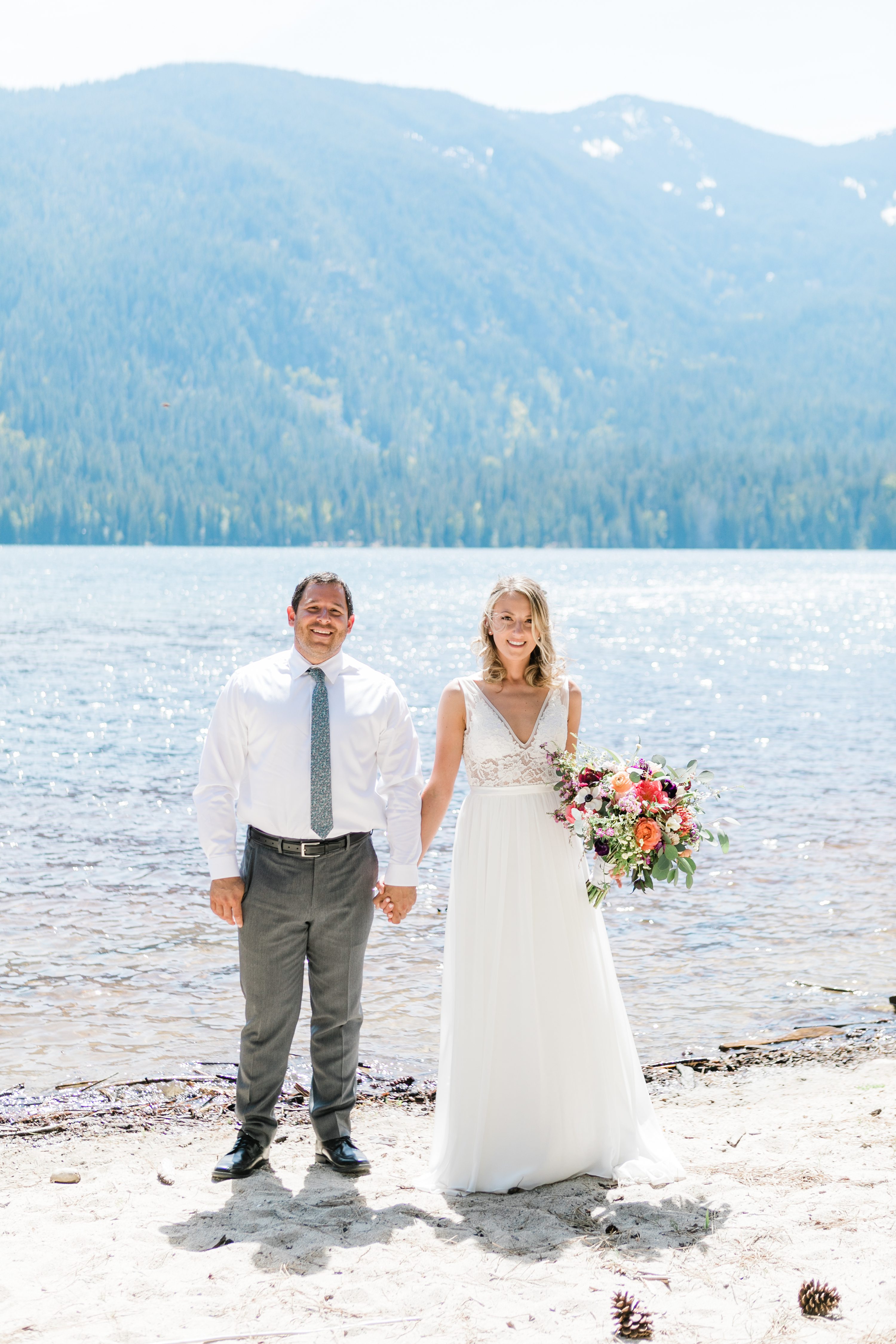 leavenworth wedding photographer,beach wedding,mountain bride and groom,lakeside bride and groom,lakeside wedding photos