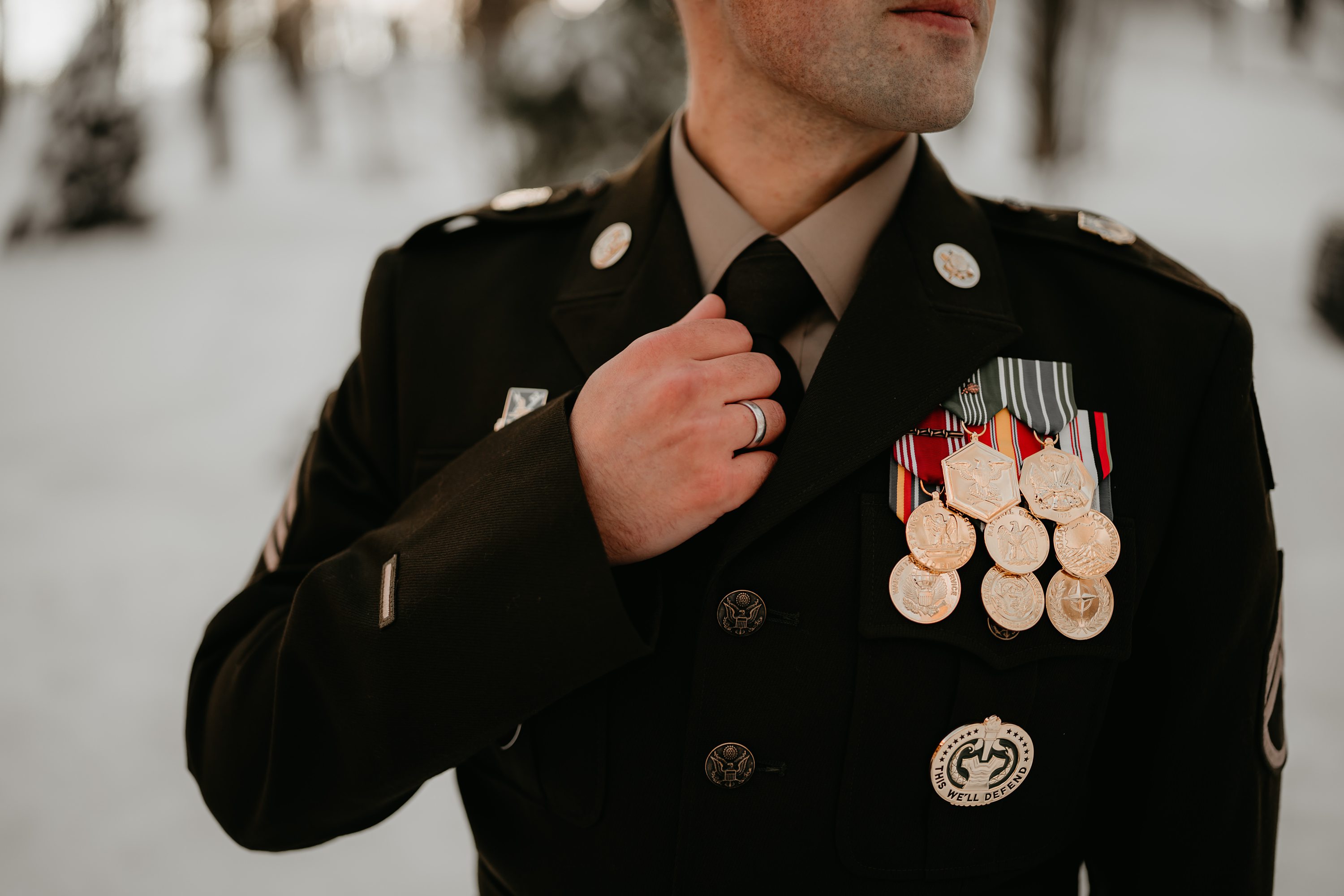 Destination Wedding Photographer,Bride and Groom pictures in the snow