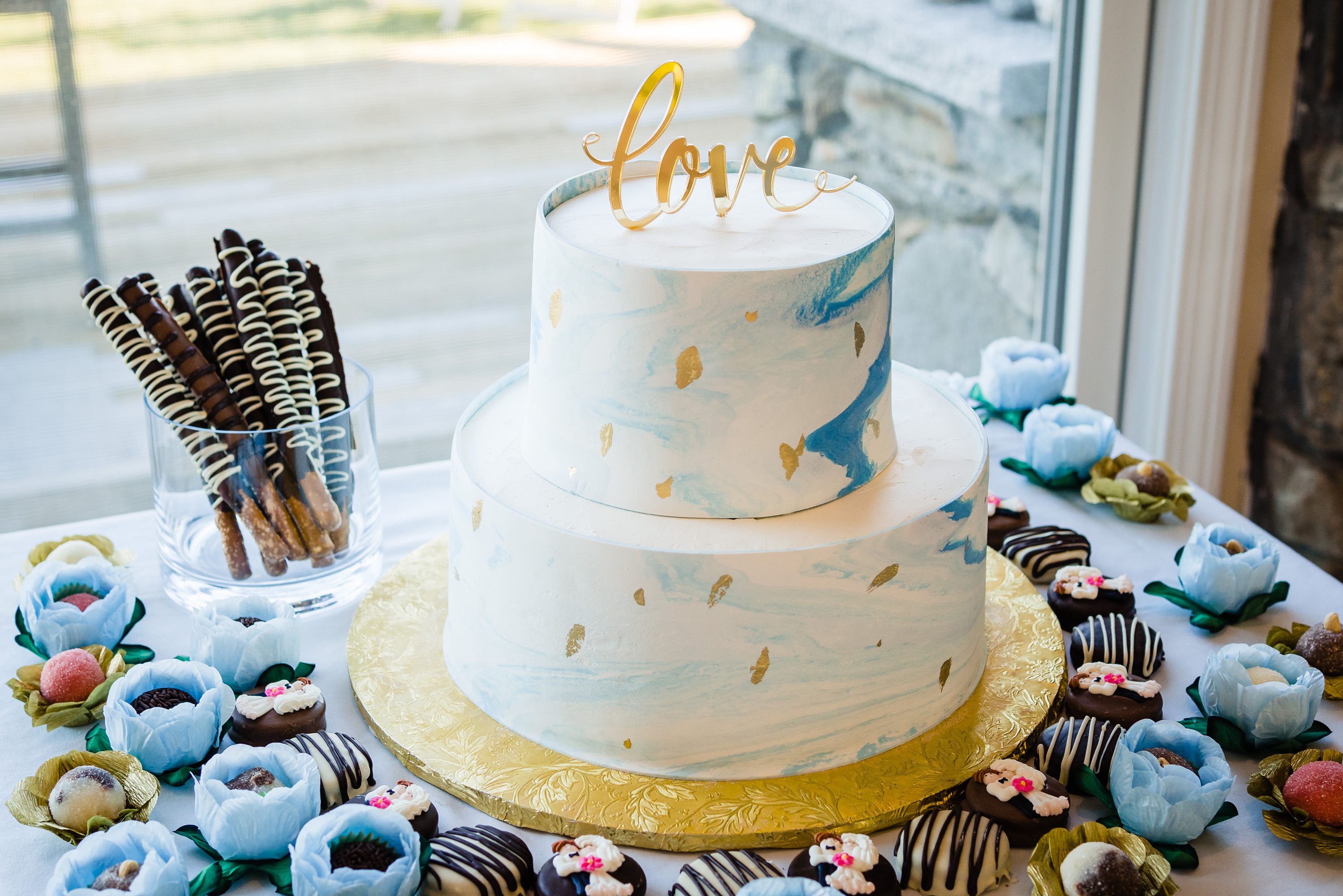 wedding photographer,Natural wedding photography,wedding cake