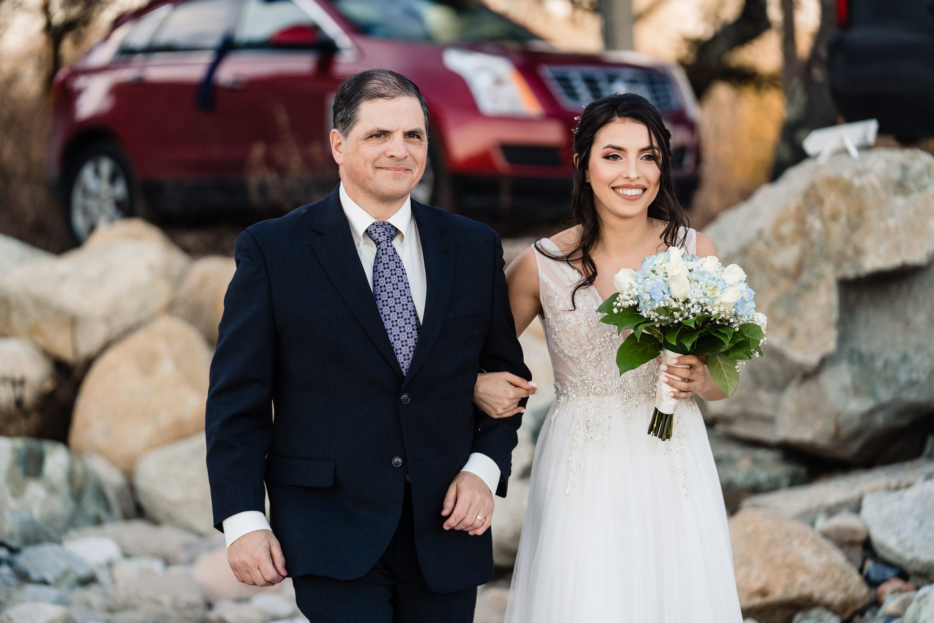 wedding photographer,bride and dad