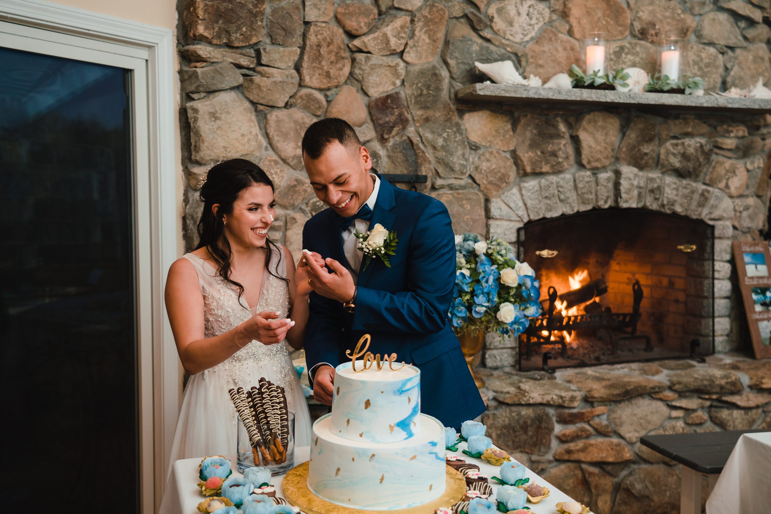 Boston wedding photographer,Sony wedding photographer,cake cutting
