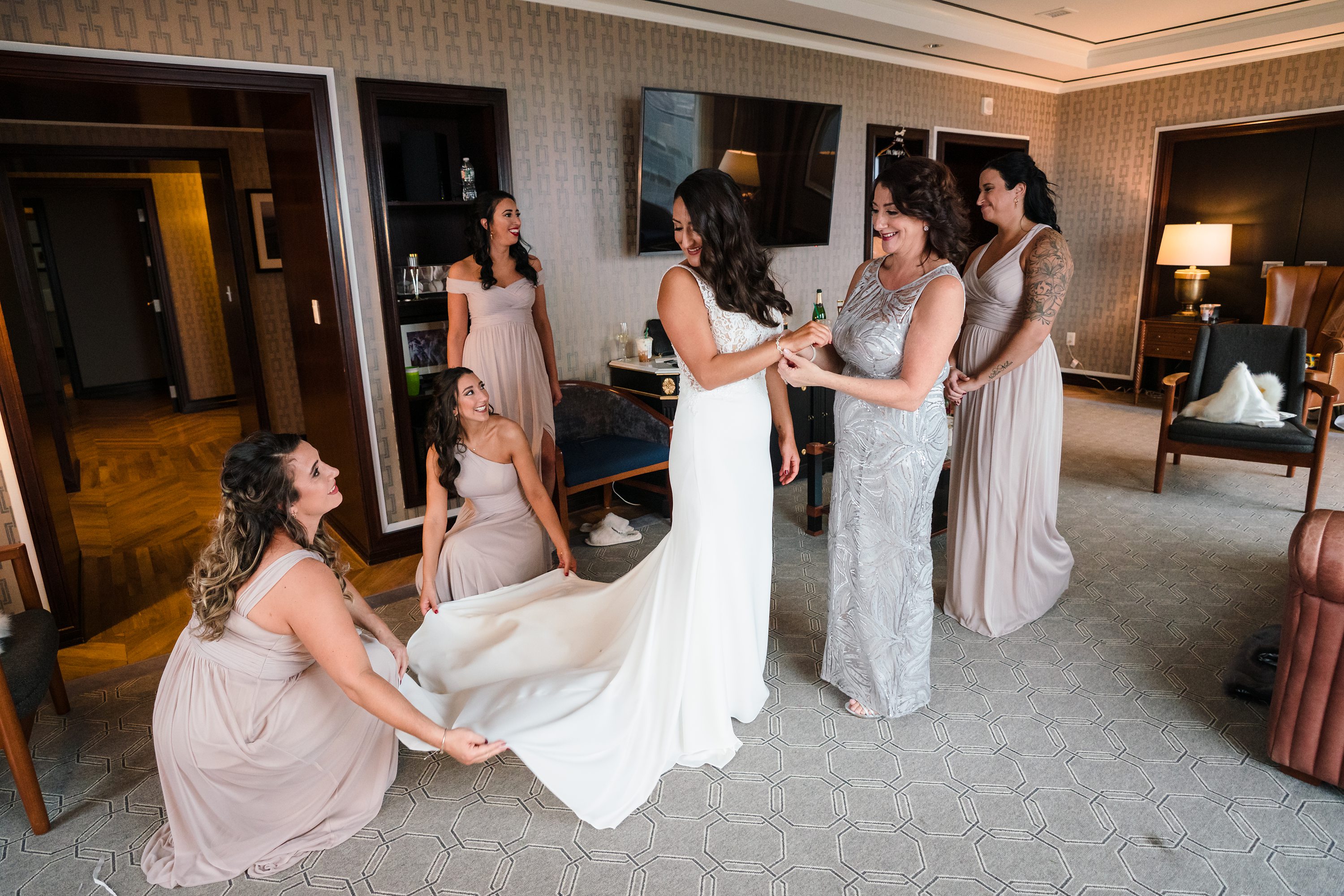 Natural wedding photography,bridesmaids,massachusetts wedding photographer