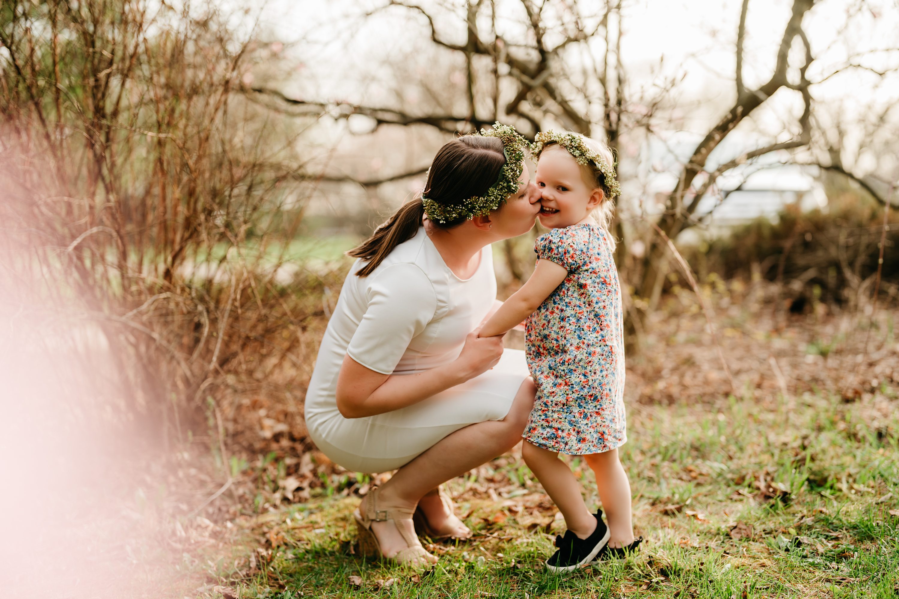 Springtime + Playtime: 3 tips for a maternity session with a toddler