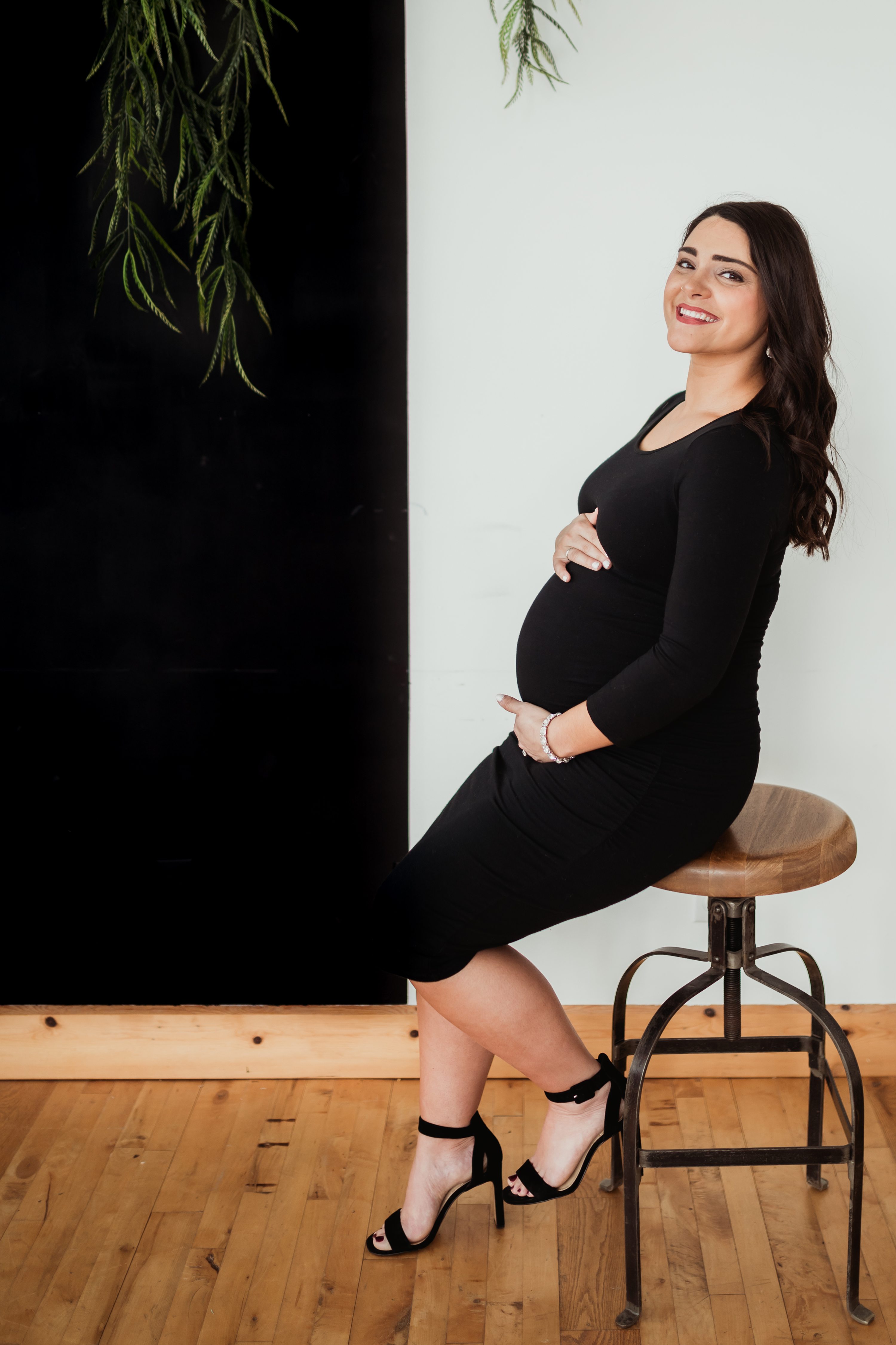 Maternity portrait in studio, modern maternity portrait with spouse, natural light maternity portraits