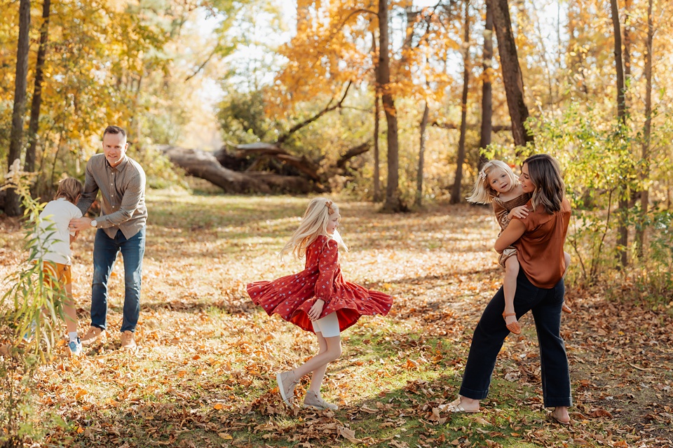 Holiday Mini Sessions in Montgomery, TX | Laura Hollander Photography