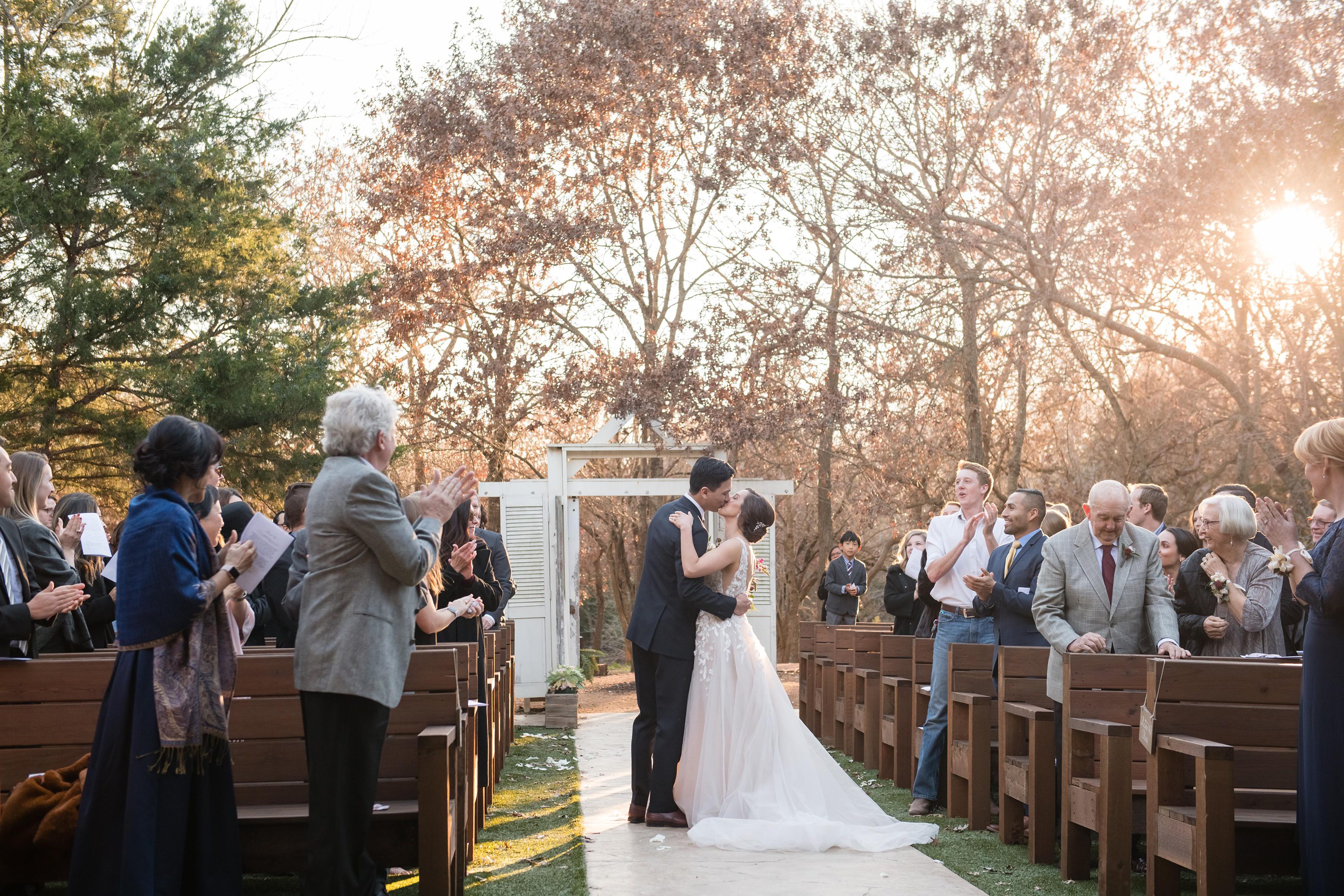 Outside wedding,Dallas Tx wedding photographer