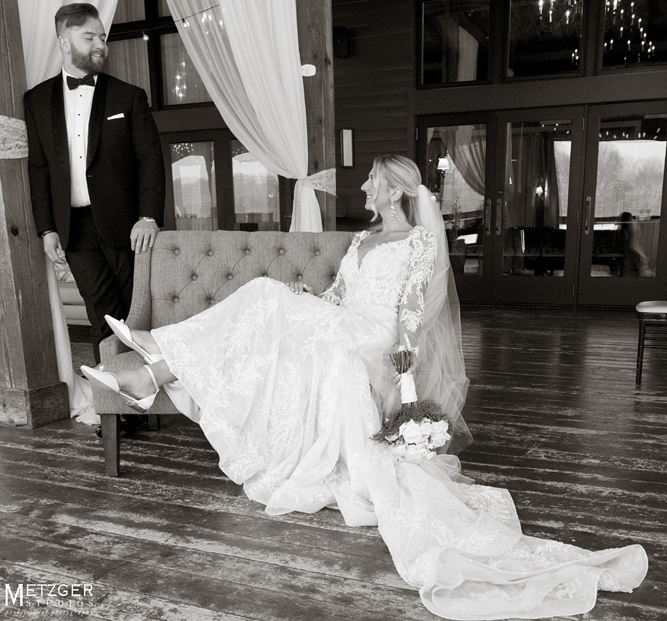 Amazing winter wedding at Gibbet Hill in Groton, MA – Metzger Studios, image size:960x893