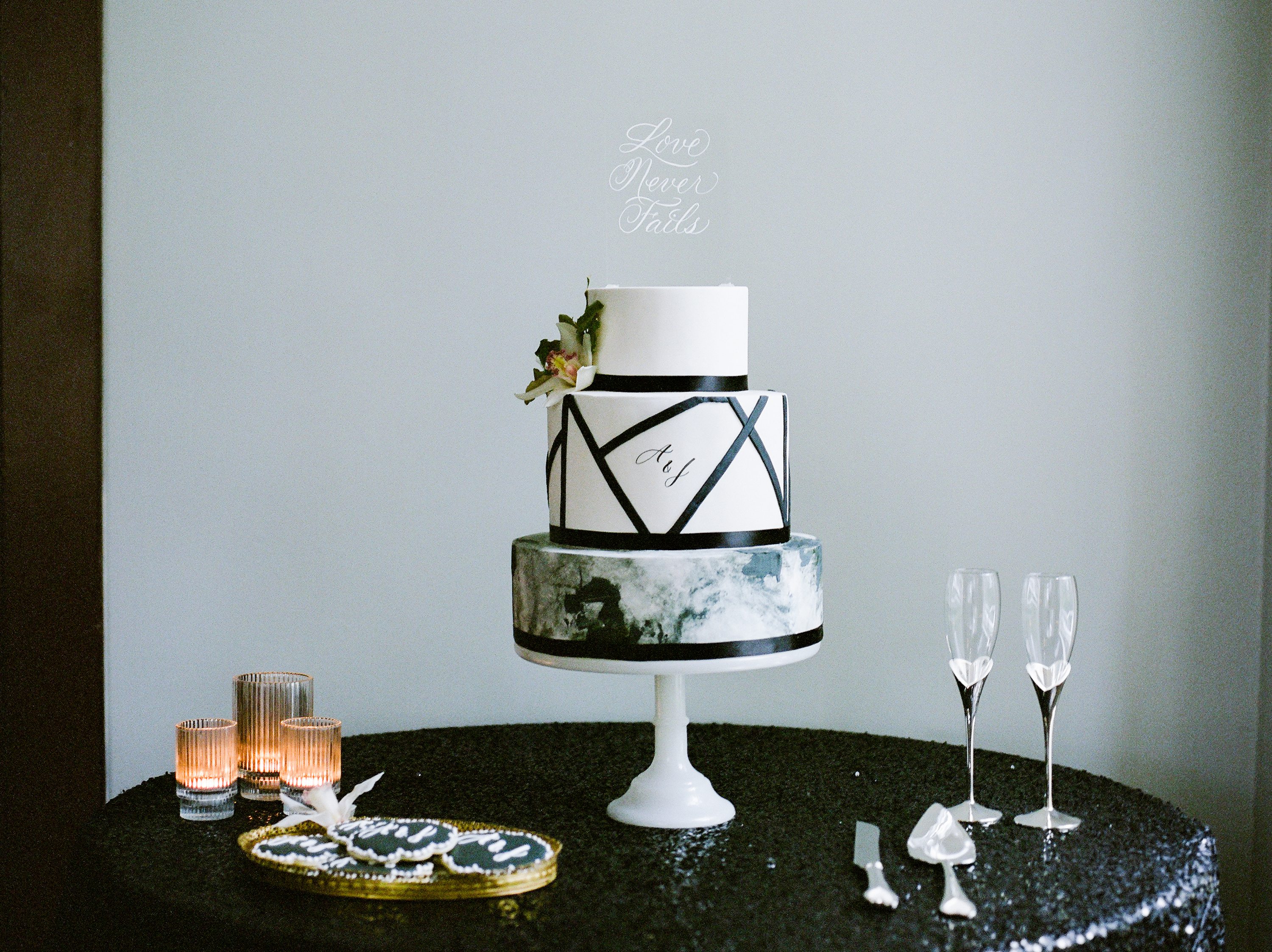 Outdoor Wedding,Black
