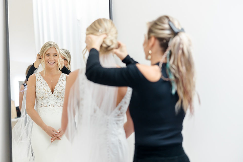 Minneapolis Wedding Photographer Lindsey White Photography minneapolis wedding photographer,minnesota engagement photographer