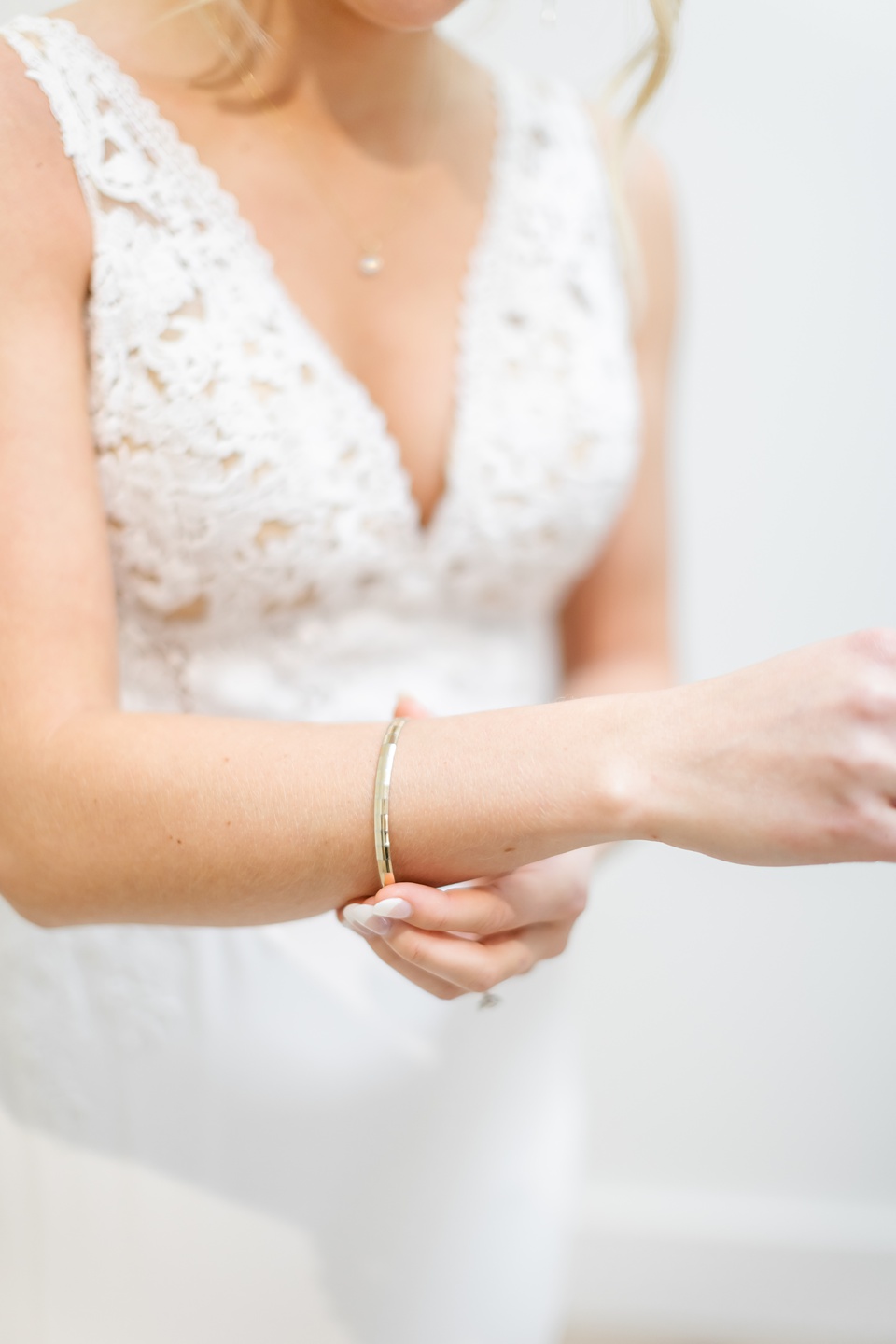 Minneapolis Wedding Photographer Lindsey White Photography timeless wedding,minnesota winter wedding