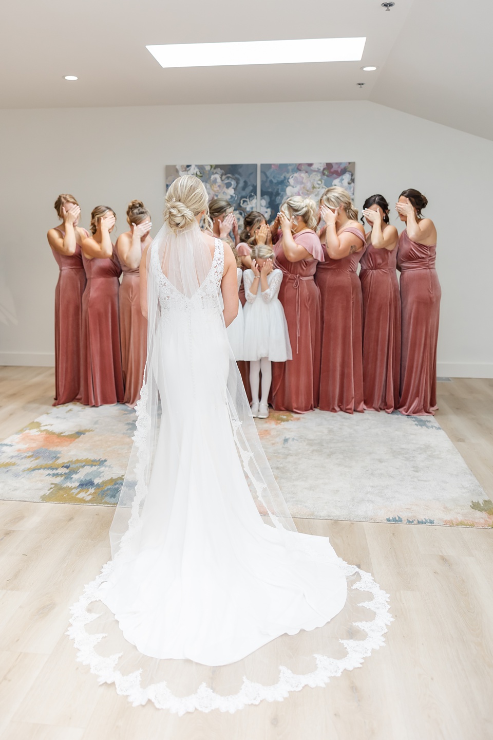 Minneapolis Wedding Photographer Lindsey White Photography classic wedding,woodhaven cannon falls minnesota