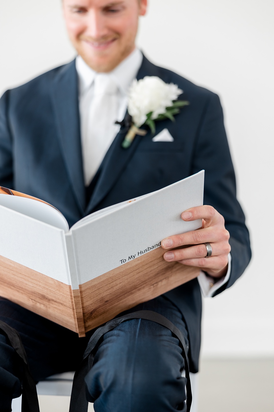 Minneapolis Wedding Photographer Lindsey White Photography minnesota wedding photographer,modern wedding