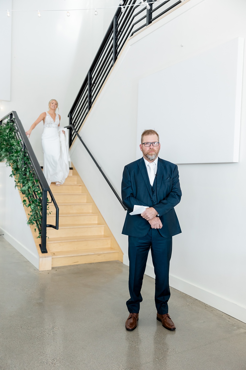 Minneapolis Wedding Photographer Lindsey White Photography minnesota wedding photographer,modern wedding