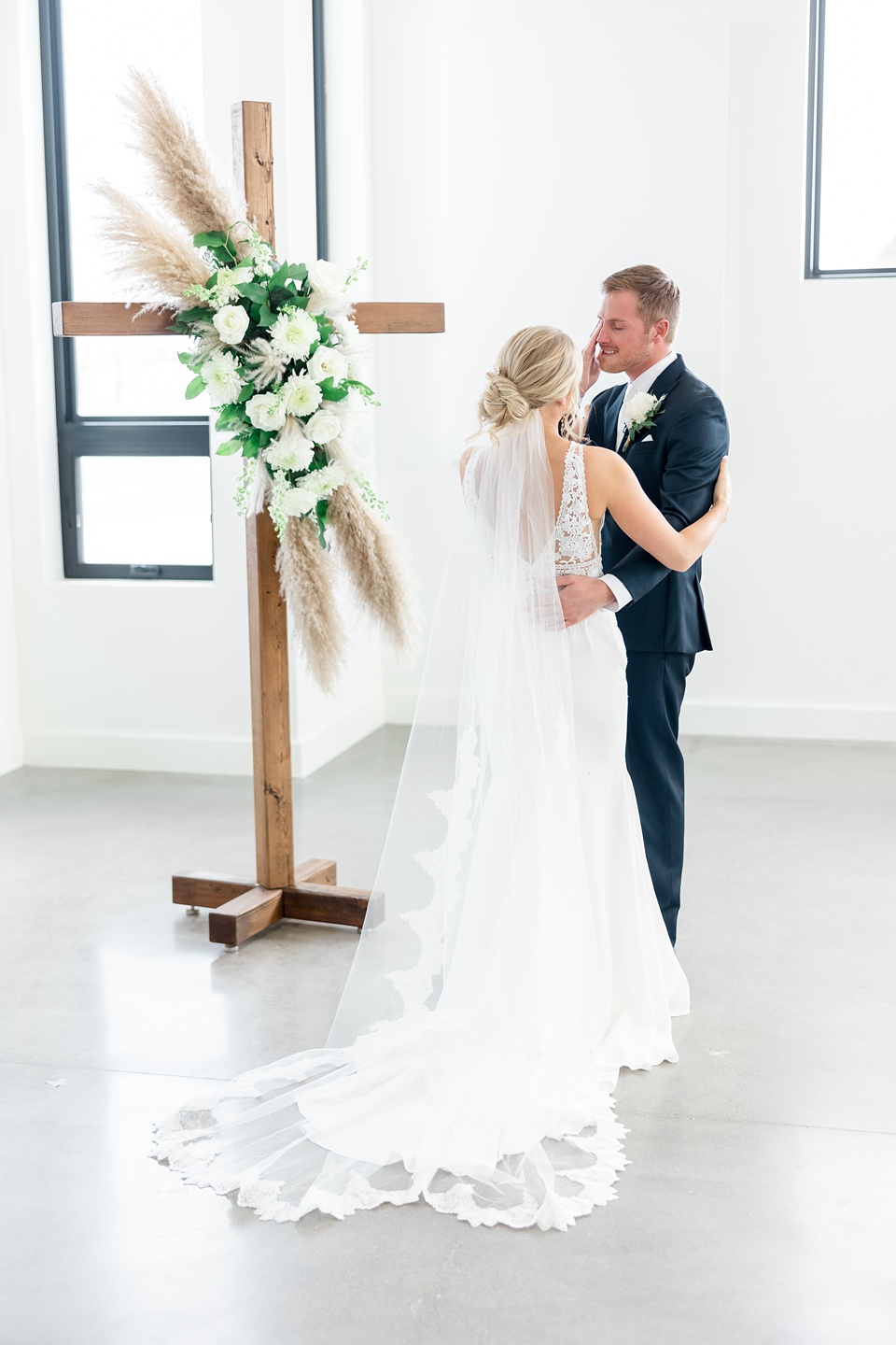 Minneapolis Wedding Photographer Lindsey White Photography classic wedding,minneapolis wedding photographer