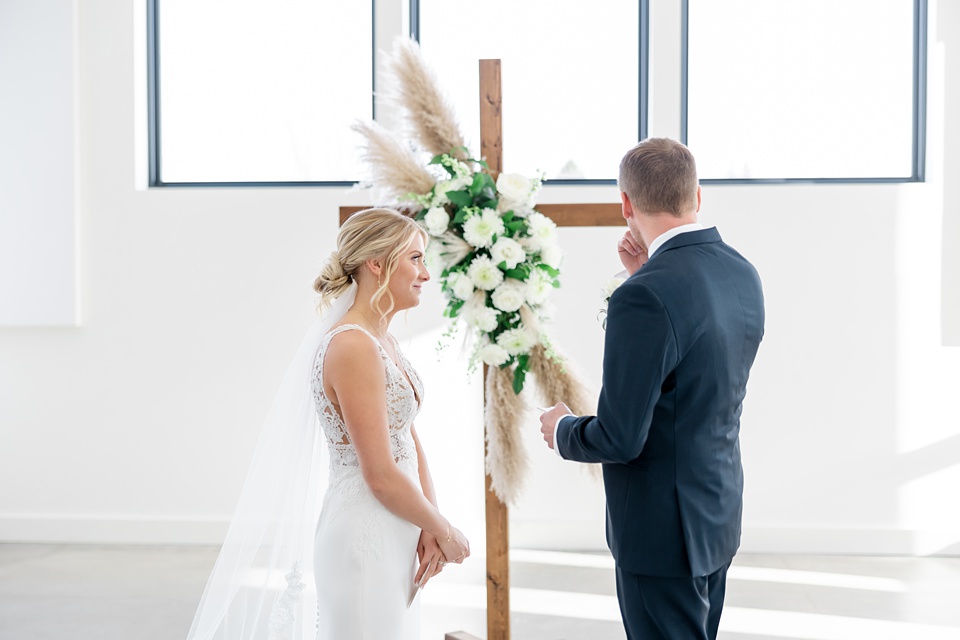 Minneapolis Wedding Photographer Lindsey White Photography woodhaven cannon falls minnesota,minnesota engagement photographer