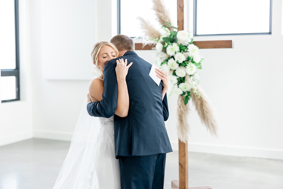Minneapolis Wedding Photographer Lindsey White Photography woodhaven cannon falls minnesota,minneapolis engagement photographer