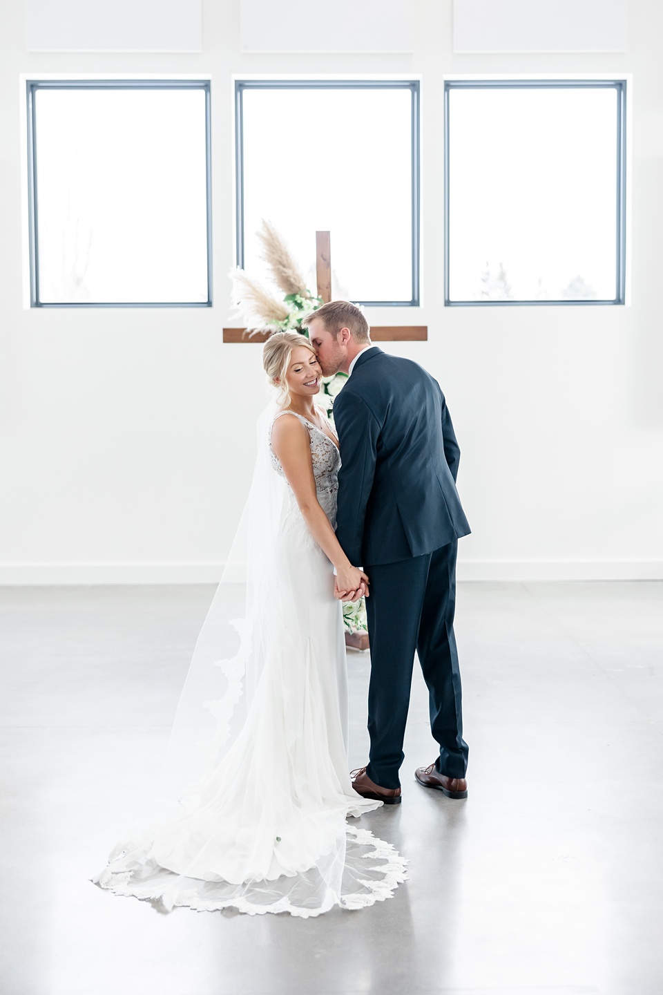 Minneapolis Wedding Photographer Lindsey White Photography minneapolis engagement photographer,timeless wedding