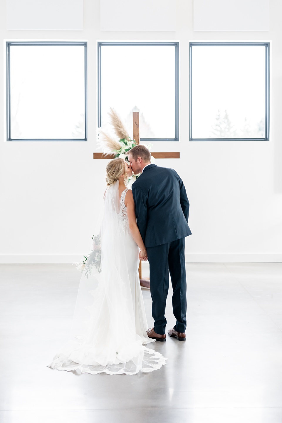 Minneapolis Wedding Photographer Lindsey White Photography lindsey white photography,minnesota winter wedding